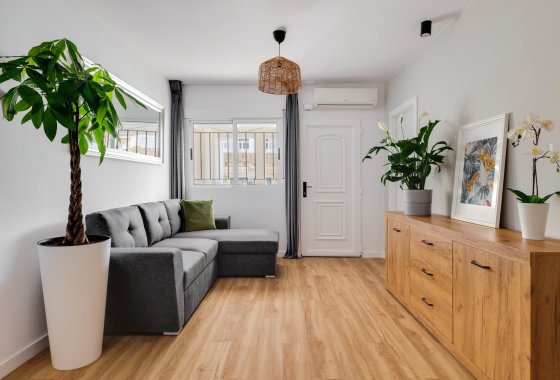 Halfvrijstaand Villa - Herverkoop - Orihuela Costa - Orihuela Costa