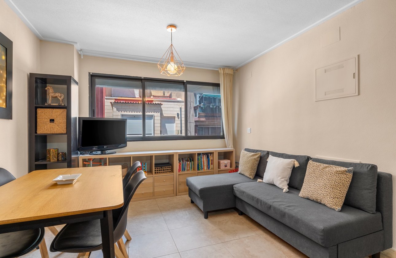 Herverkoop - Appartement  - Alicante - Carolinas Bajas