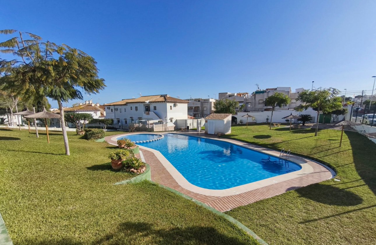 Herverkoop - Appartement  - Torrevieja - Lago jardin