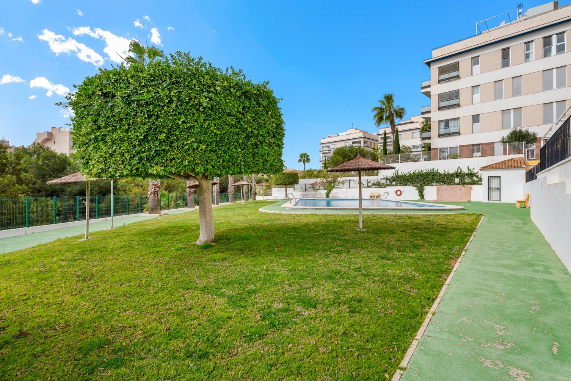 Herverkoop - Halfvrijstaand Villa - Orihuela Costa - Villamartín