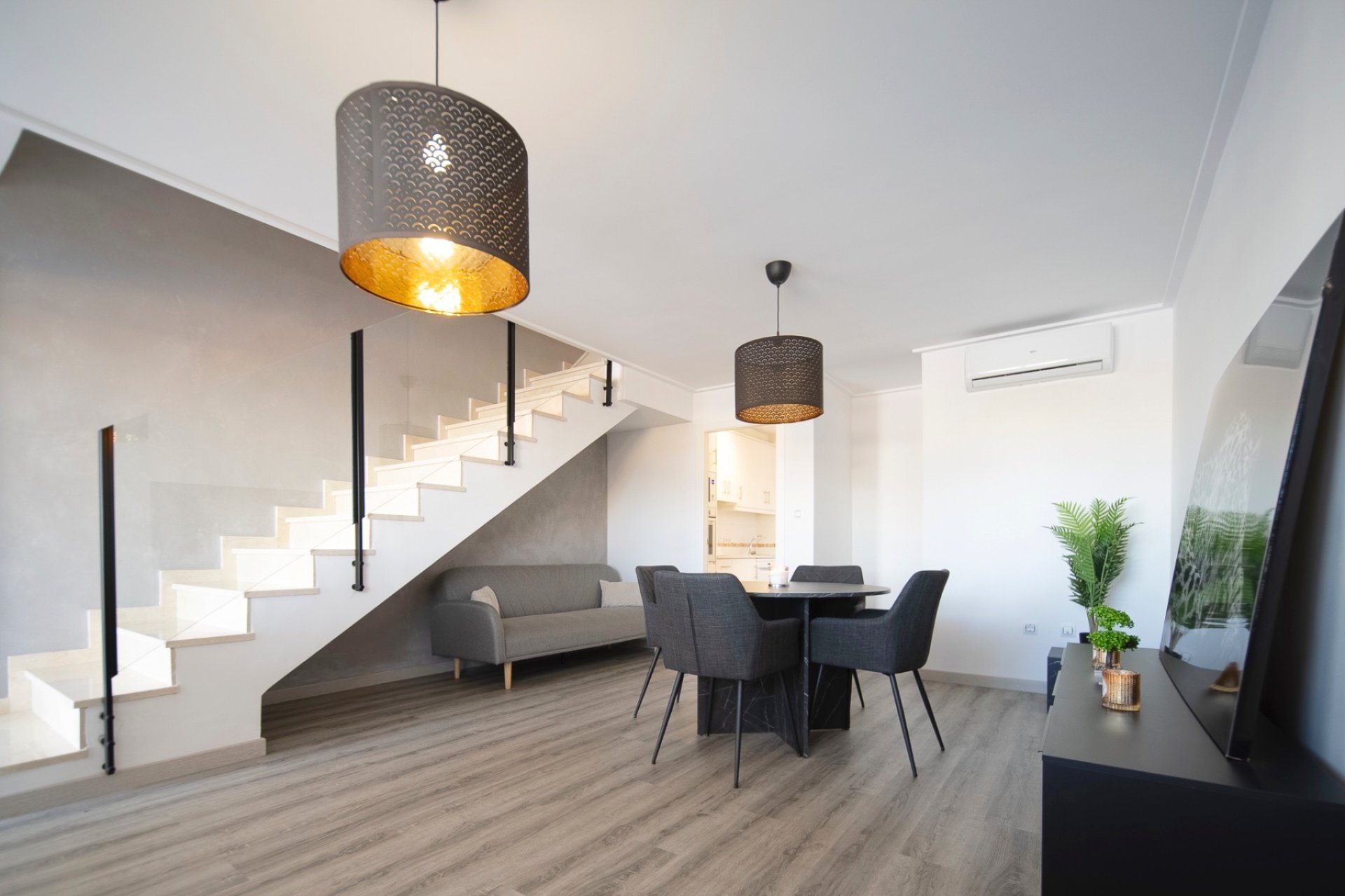 Herverkoop - Halfvrijstaand Villa - Torrevieja - Los Balcones