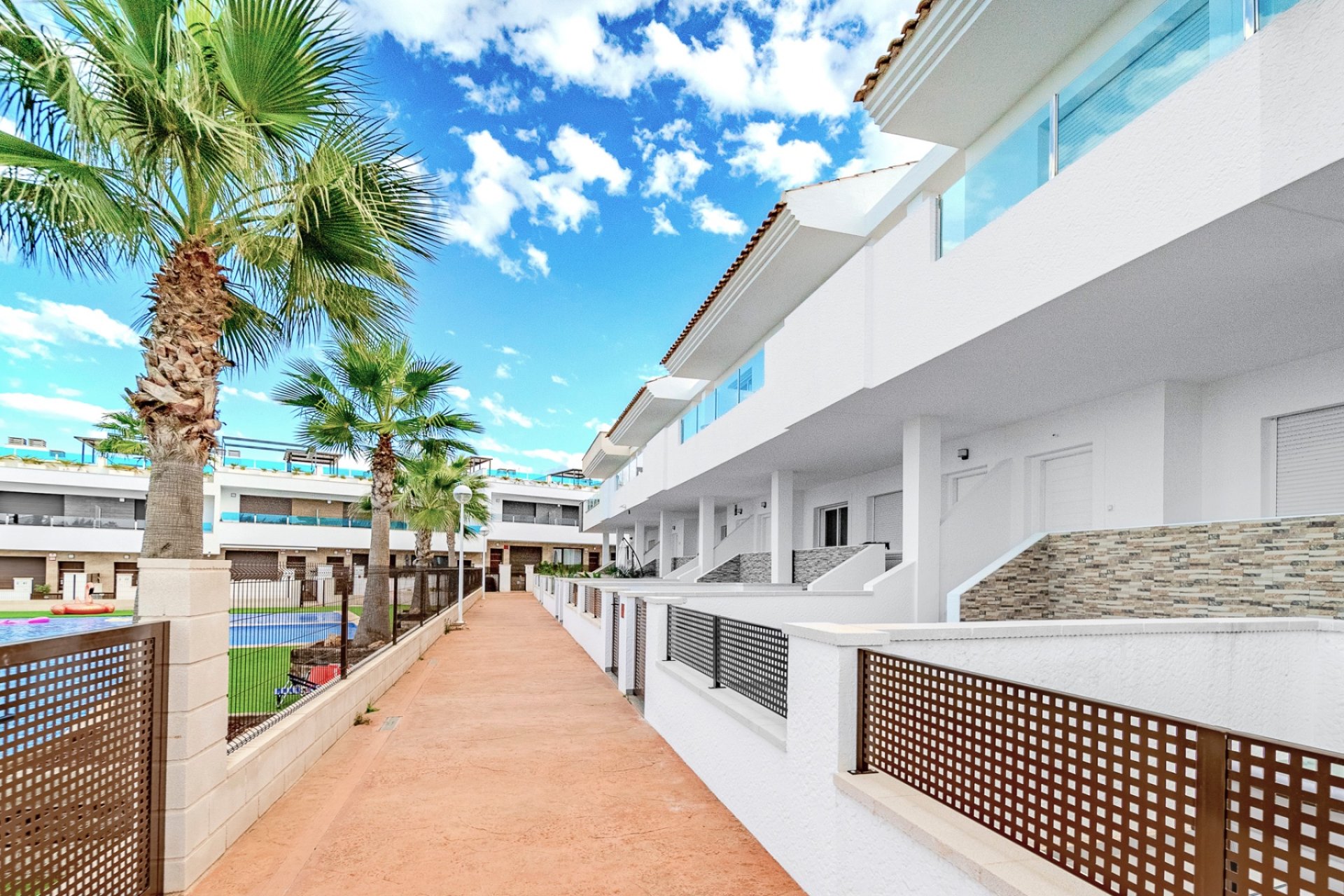 Herverkoop - Halfvrijstaand Villa - Torrevieja - Los Balcones