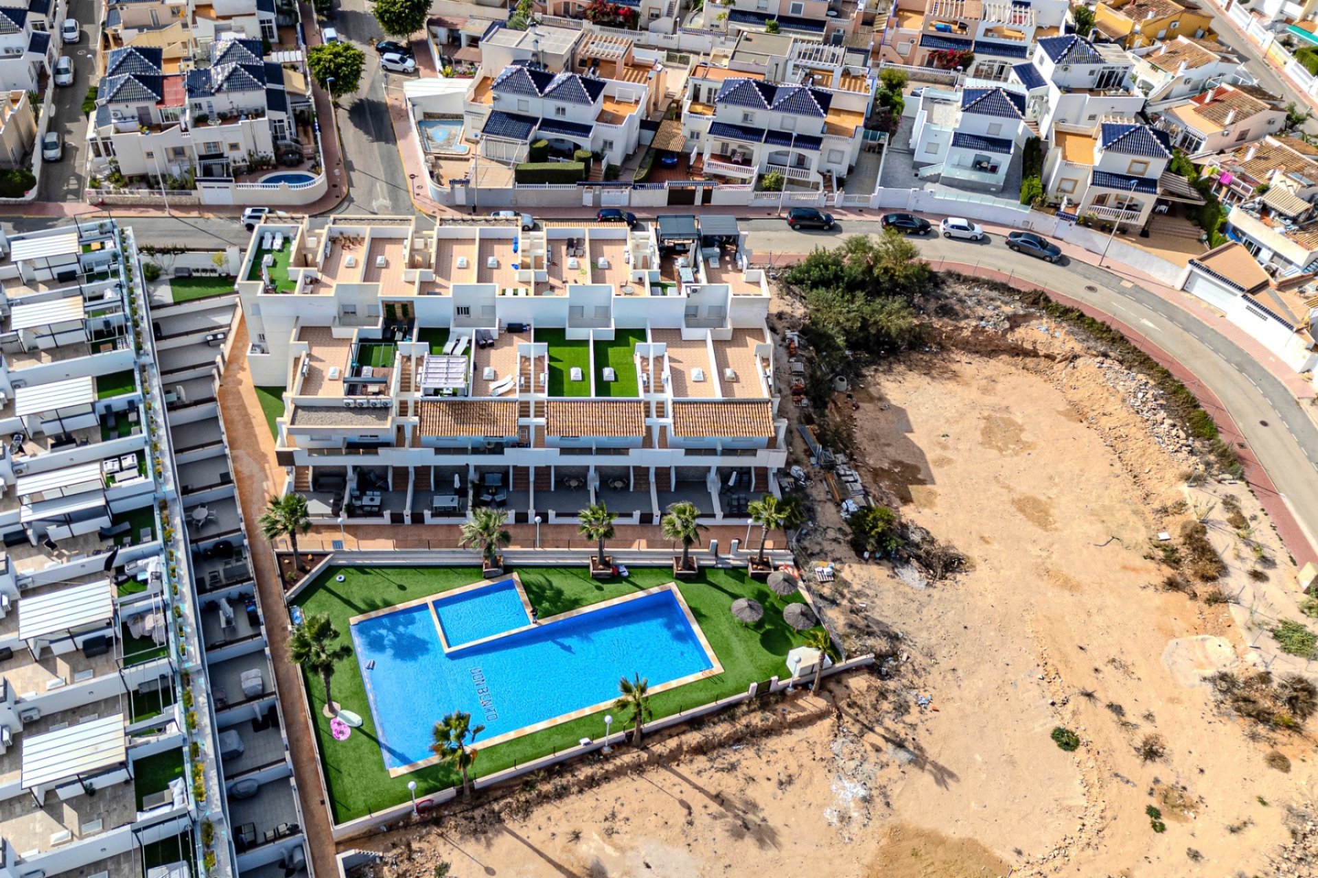 Herverkoop - Halfvrijstaand Villa - Torrevieja - Los Balcones