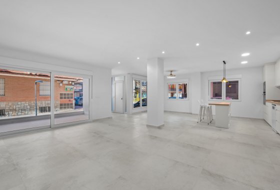 Квартира  - Перепродажа - Torrevieja - Playa del Acequión