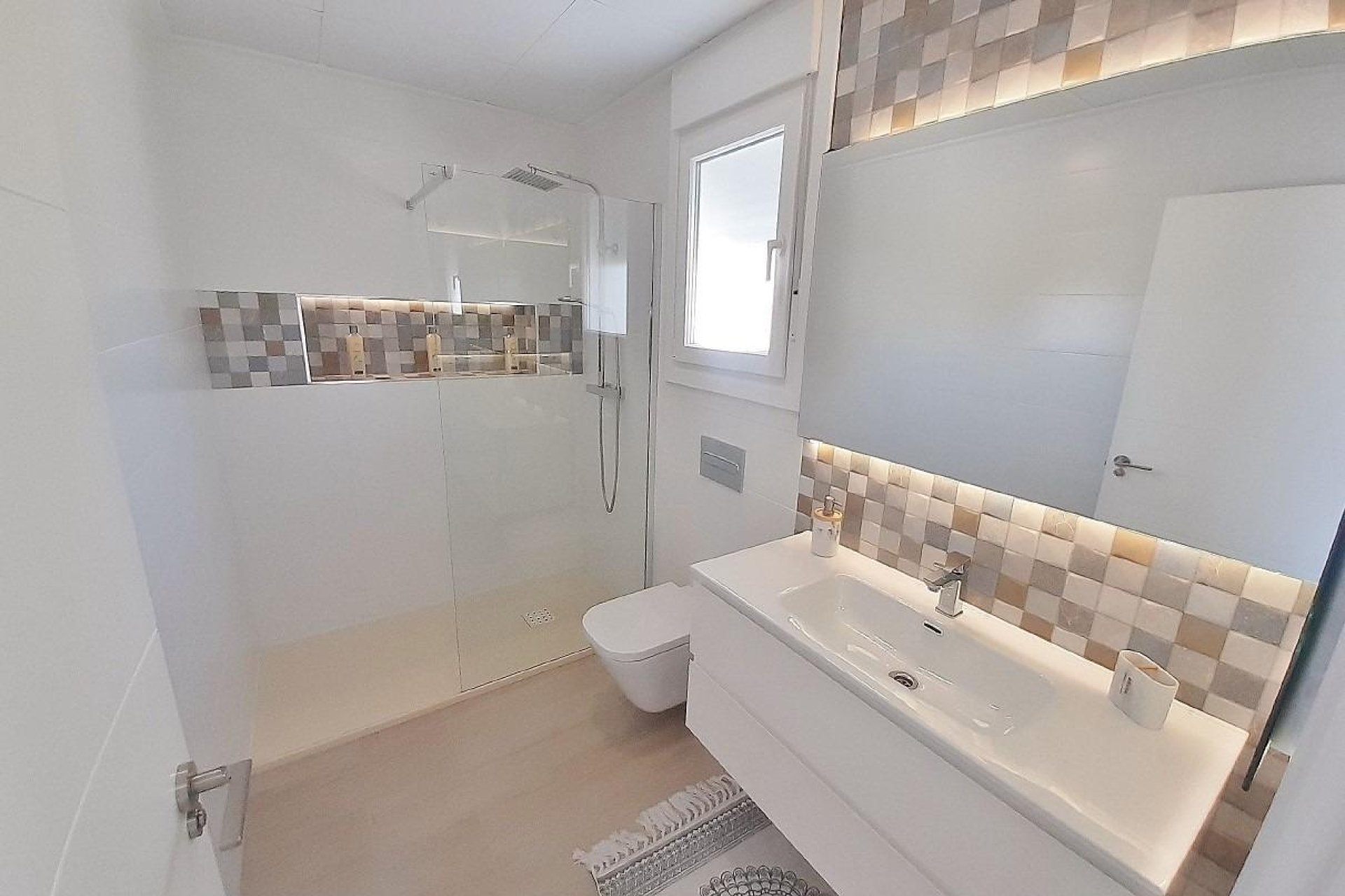 New Build - Villa / ikerházfél - Avileses