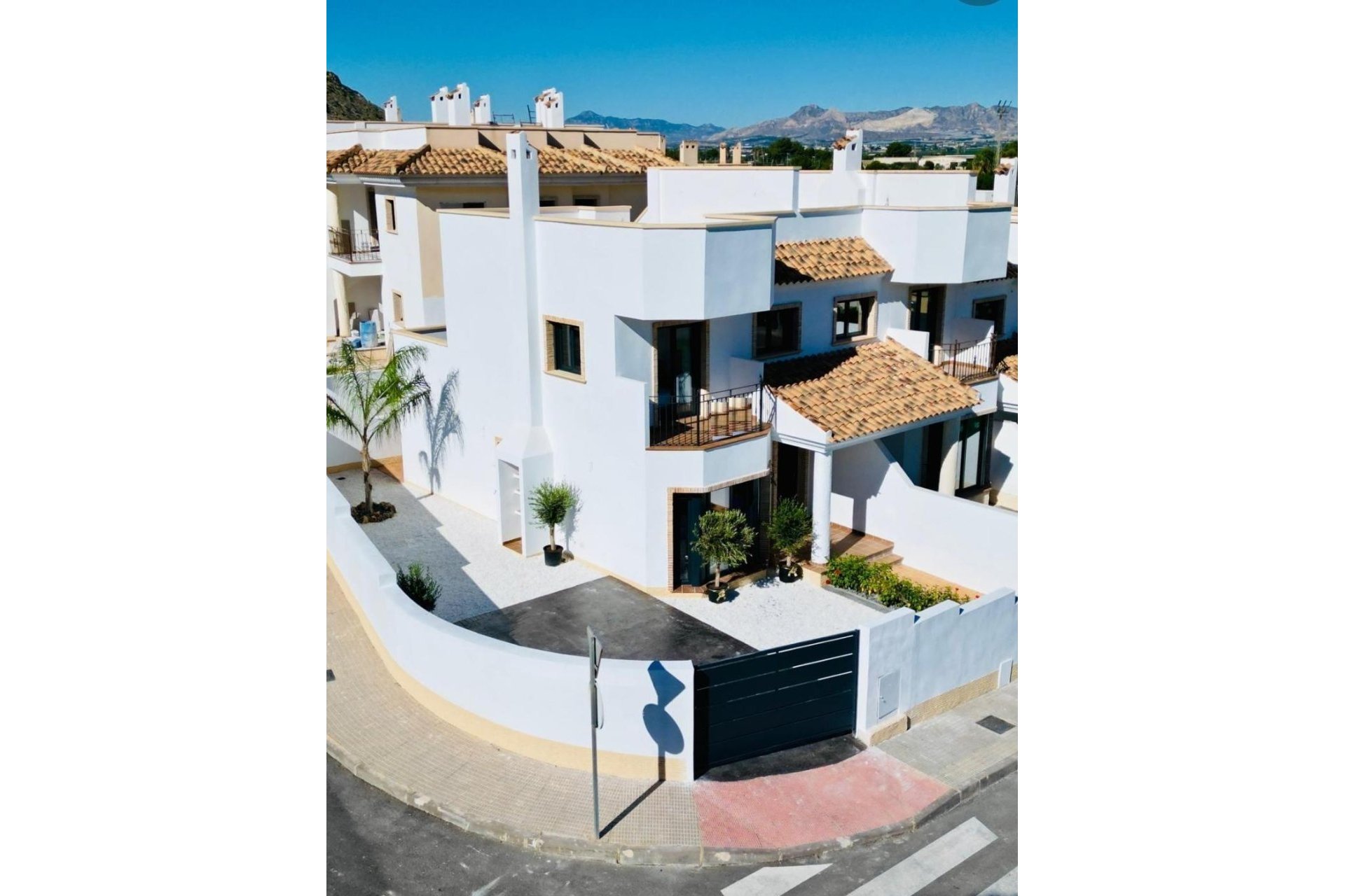 New Build - Villa / ikerházfél - Cox - San Fernando