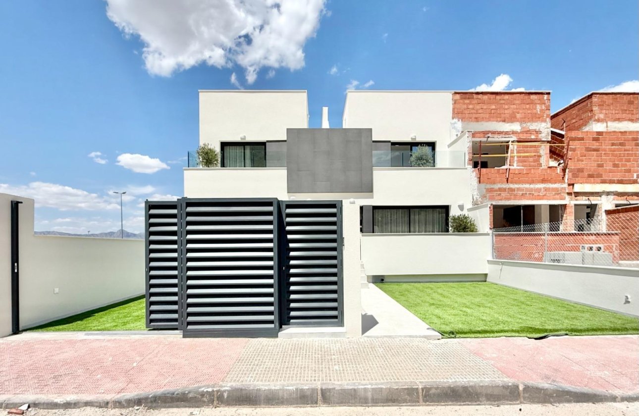 New Build - Villa / ikerházfél - Cox - San Fernando