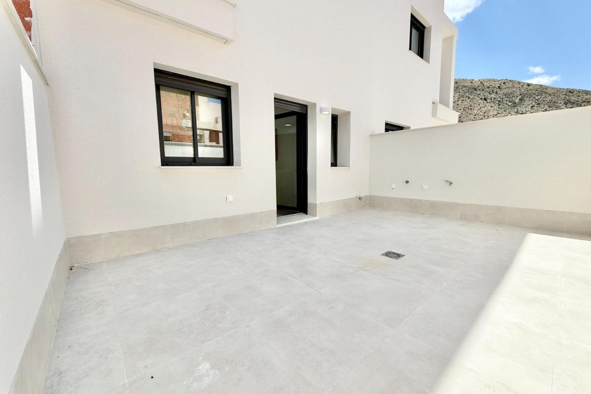 New Build - Villa / ikerházfél - Cox - San Fernando