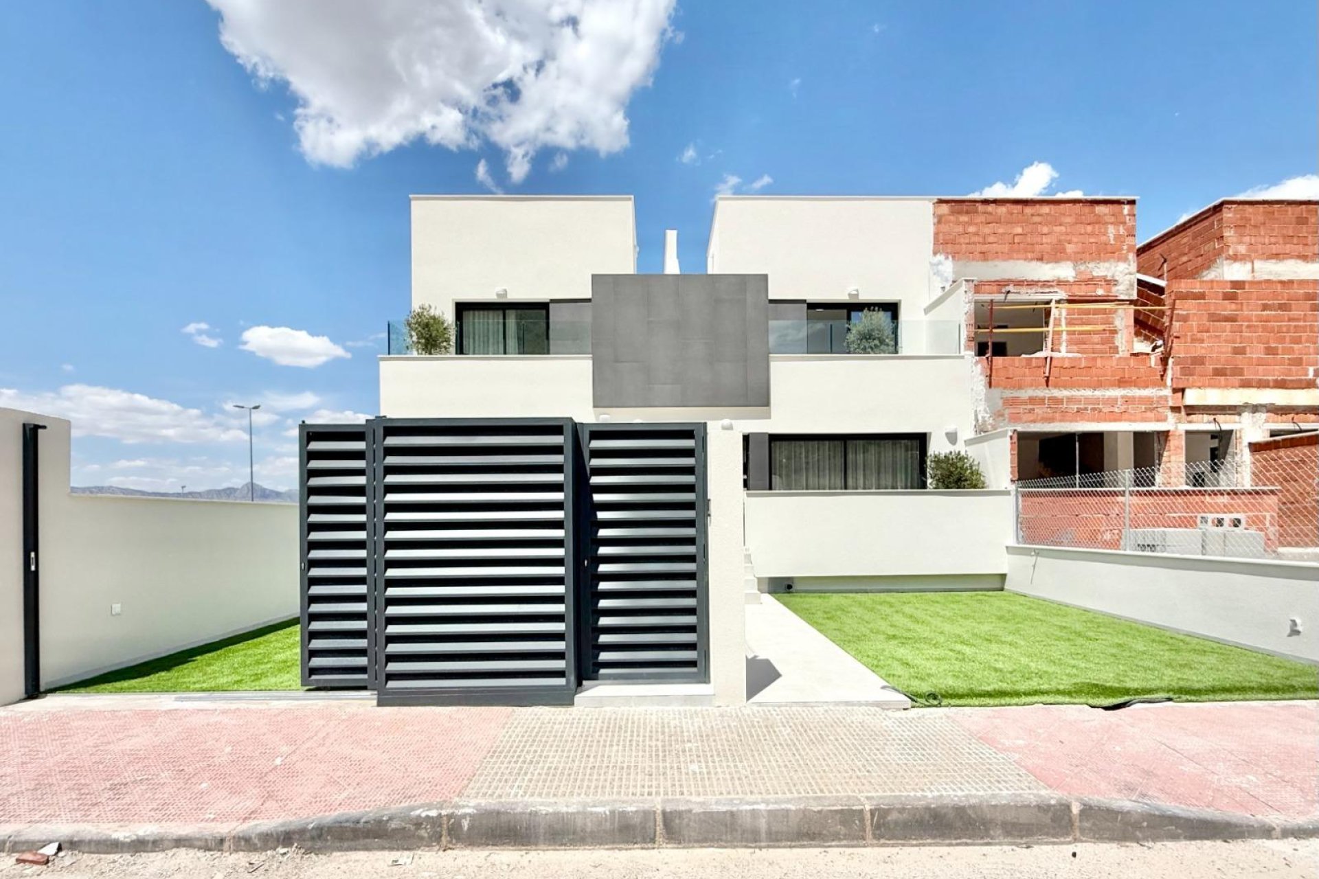 New Build - Villa / ikerházfél - Cox - San Fernando