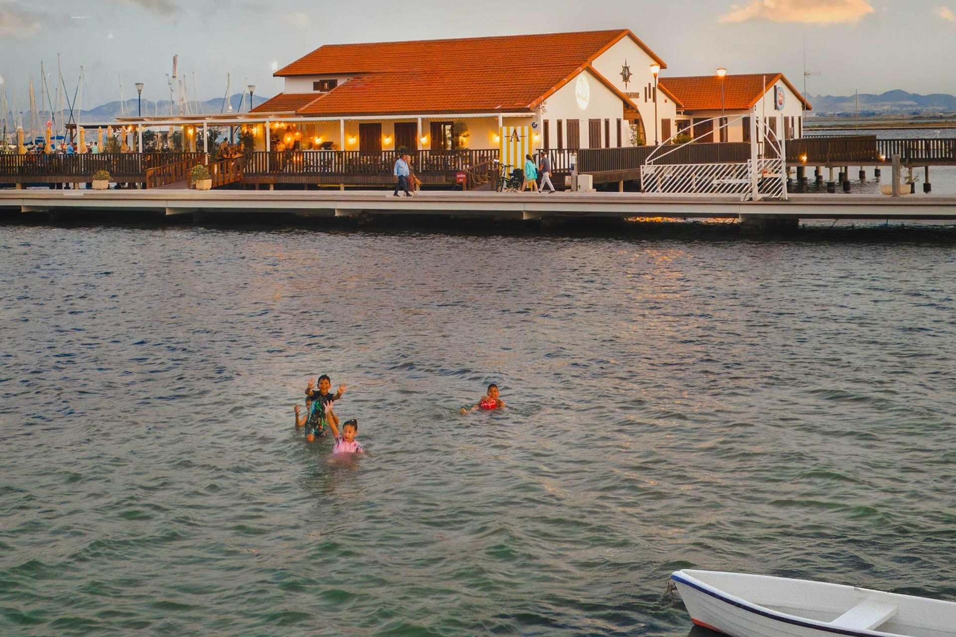 Новое здание - Квартира  - Los Alcázares