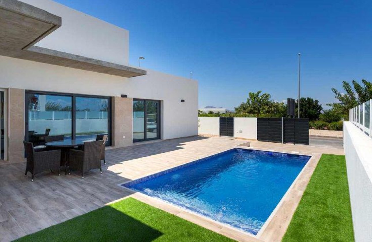 Новое здание - Villa - Daya Nueva - Centro