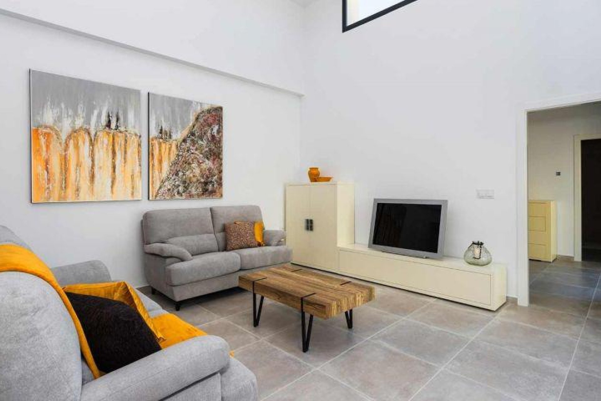 Новое здание - Villa - Daya Nueva - Centro
