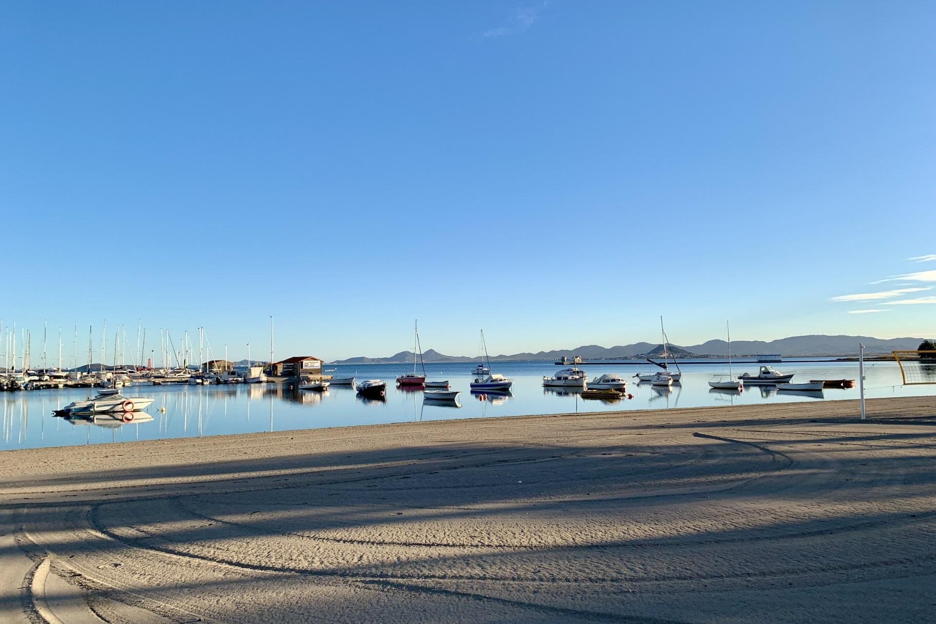 Новое здание - Villa - Los Alcázares - Playa la Atascadera