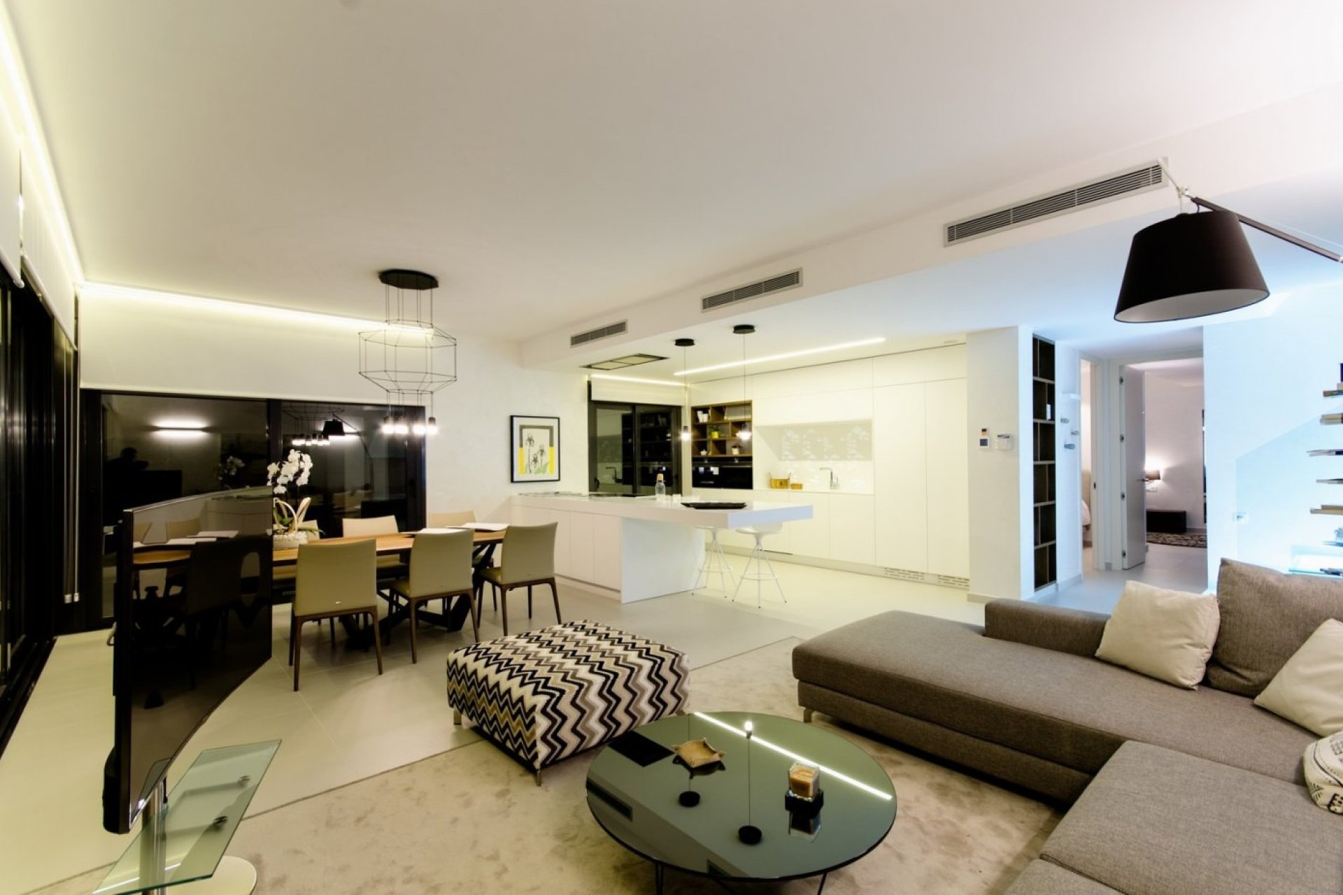 Новое здание - Villa - Orihuela Costa