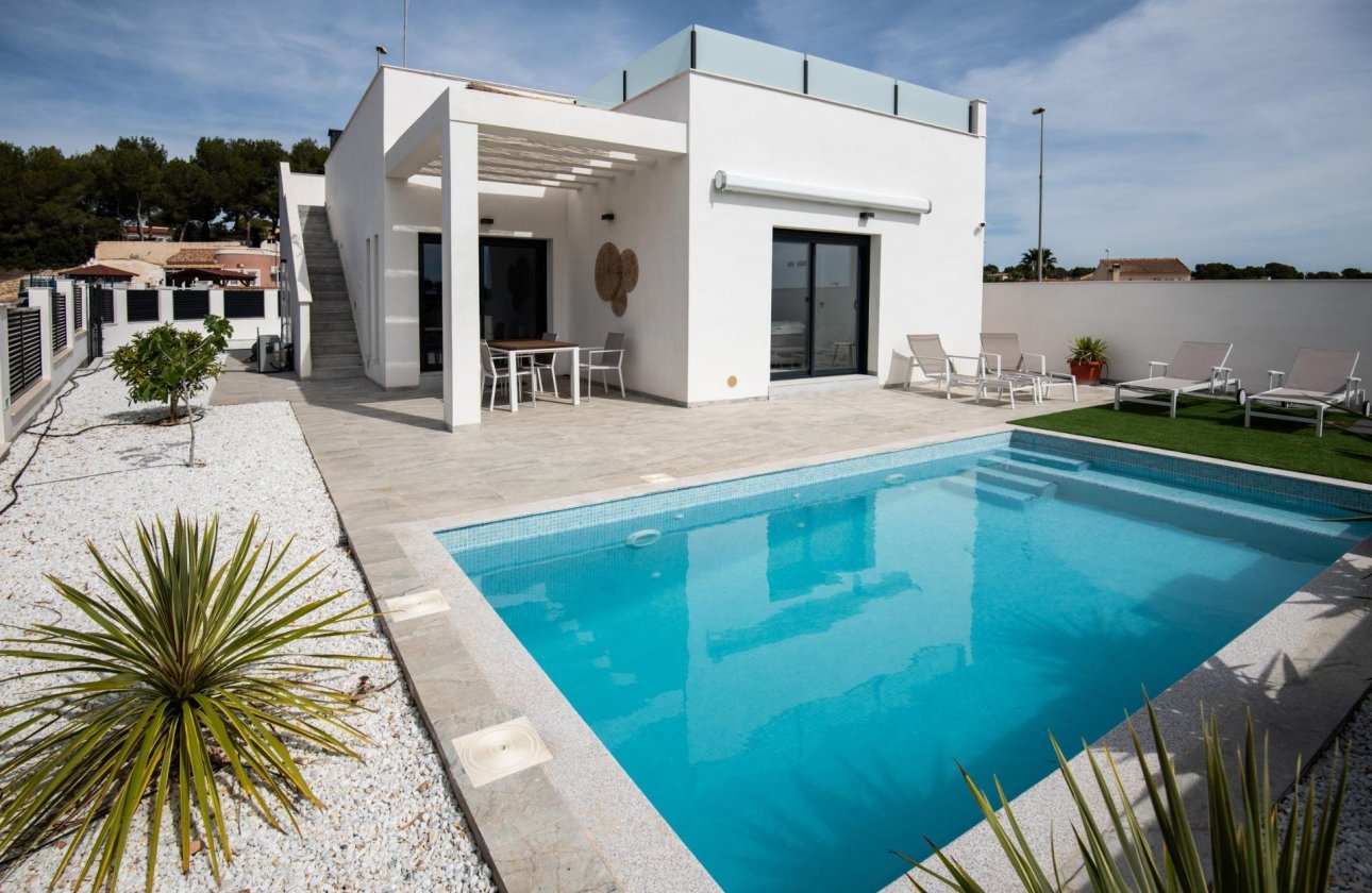 Новое здание - Villa - Pilar de la Horadada