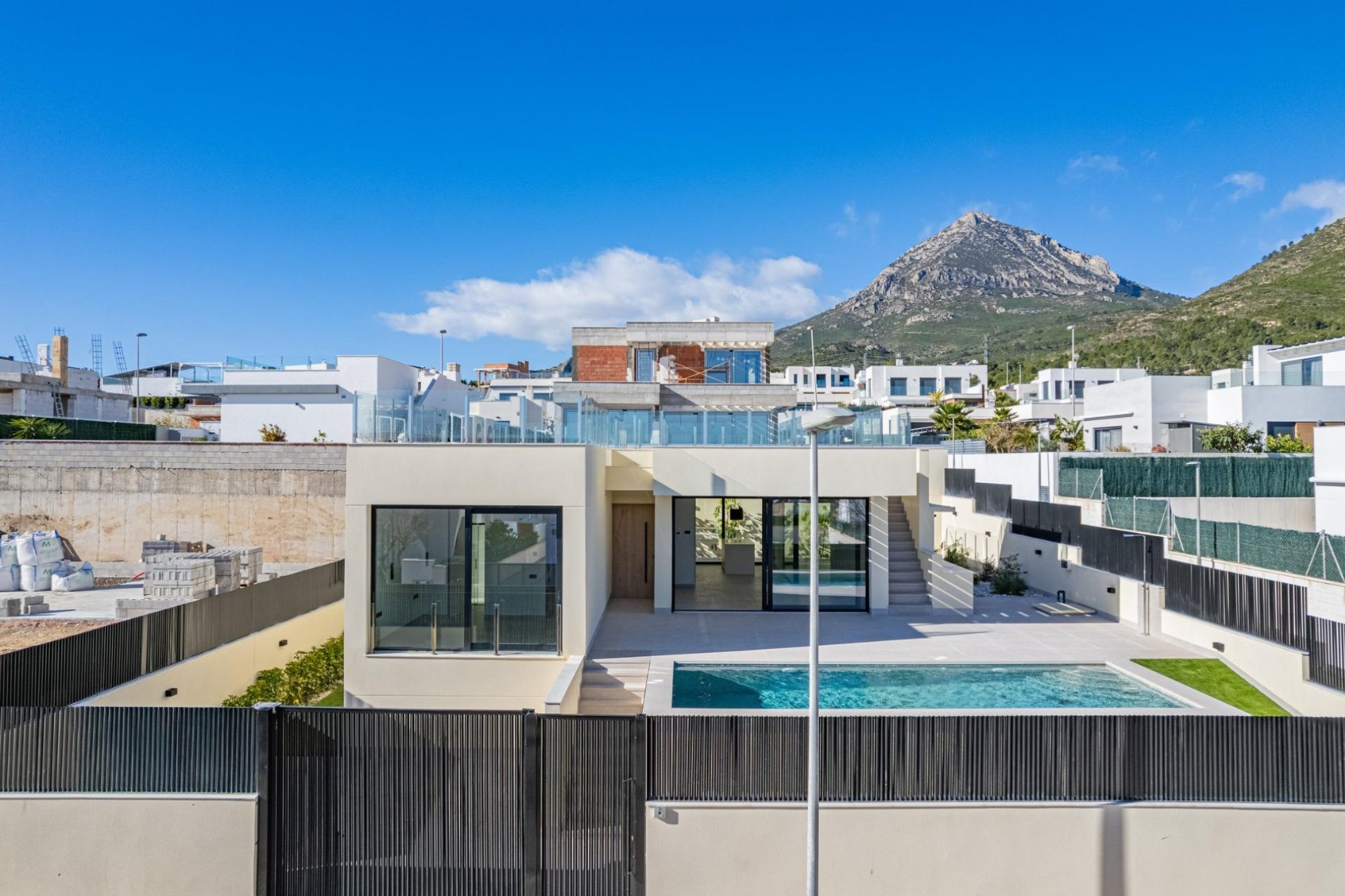 Новое здание - Villa - Polop - La Alberca