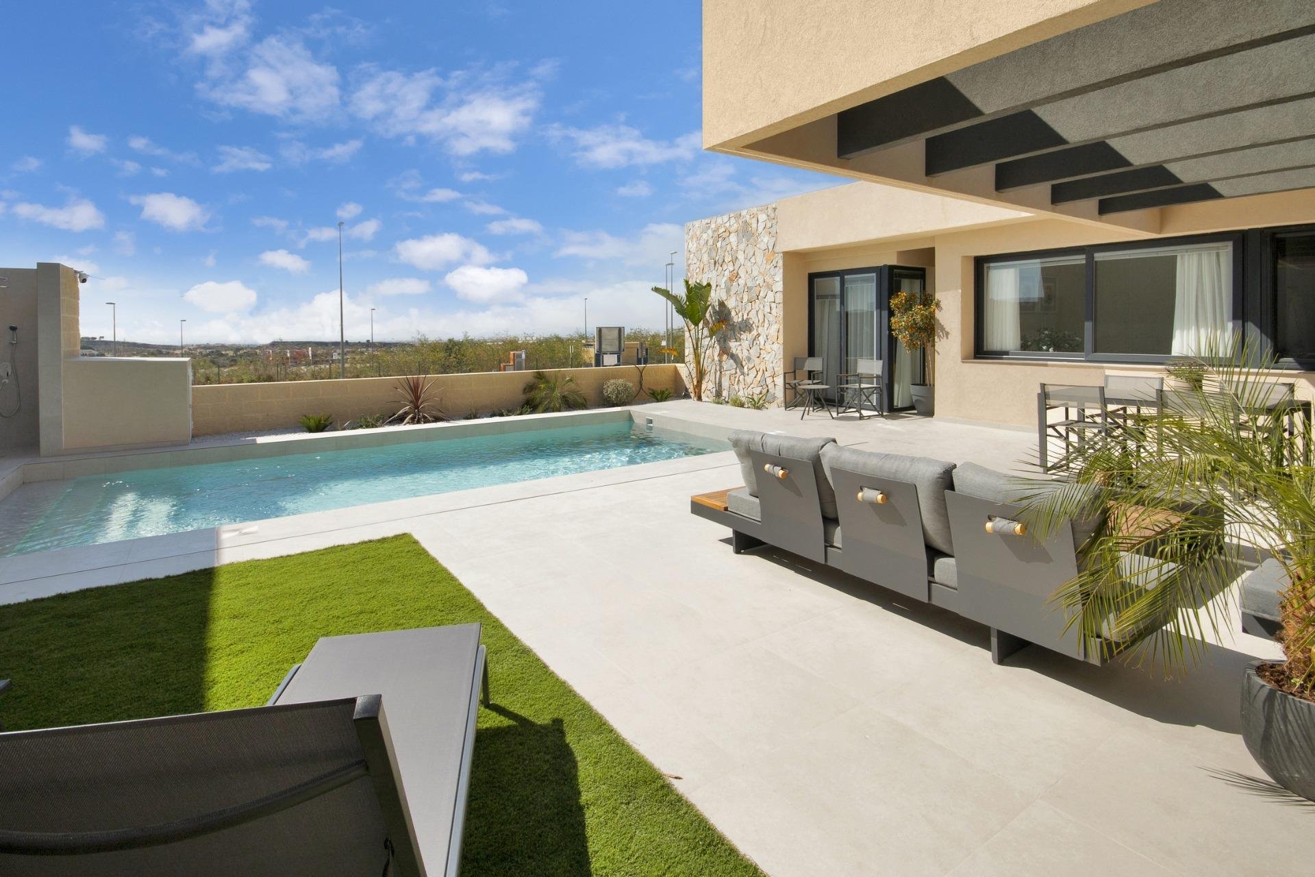 Obra nueva - Villa - Baños y Mendigo