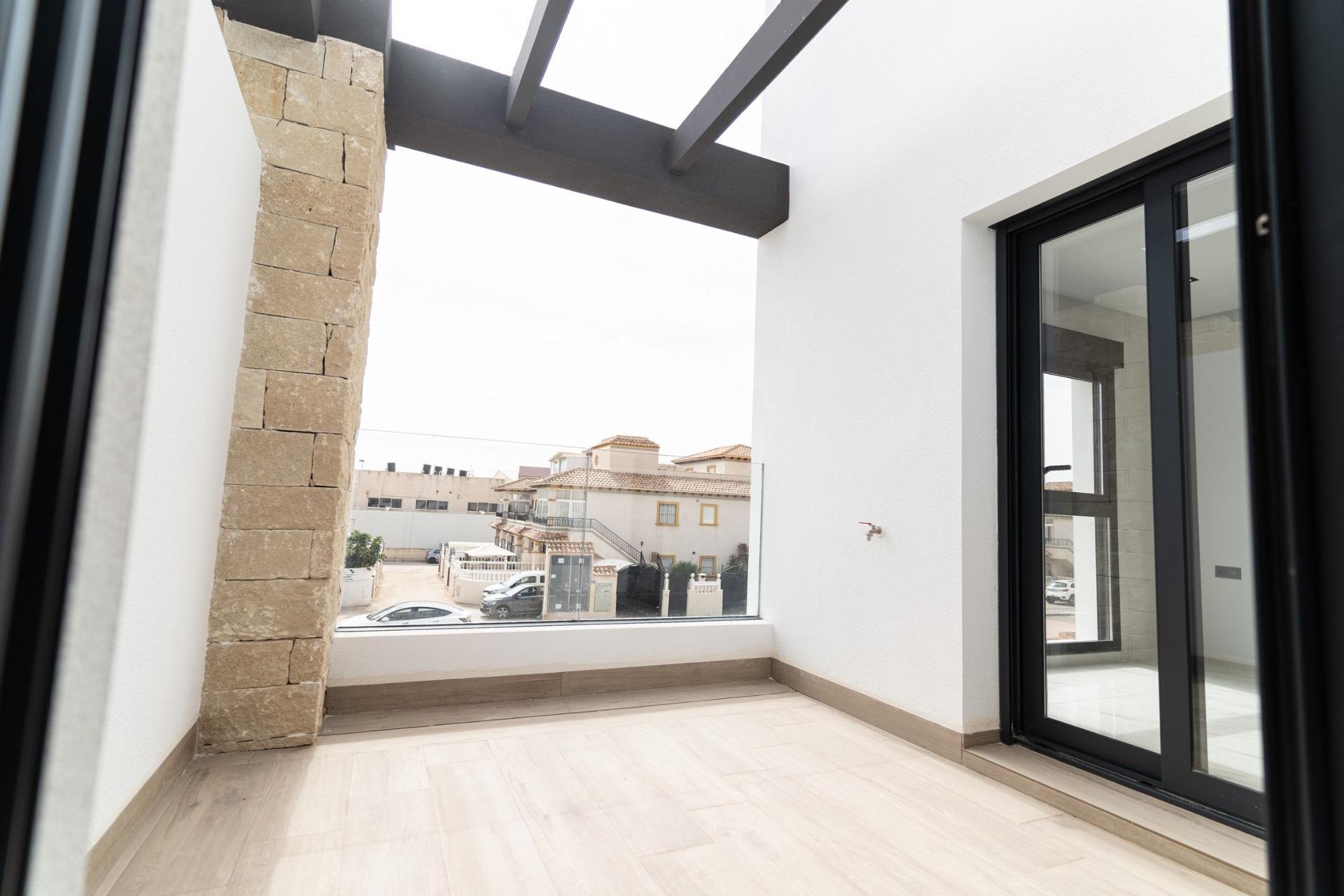 Obra nueva - Villa - Orihuela Costa - Punta Prima
