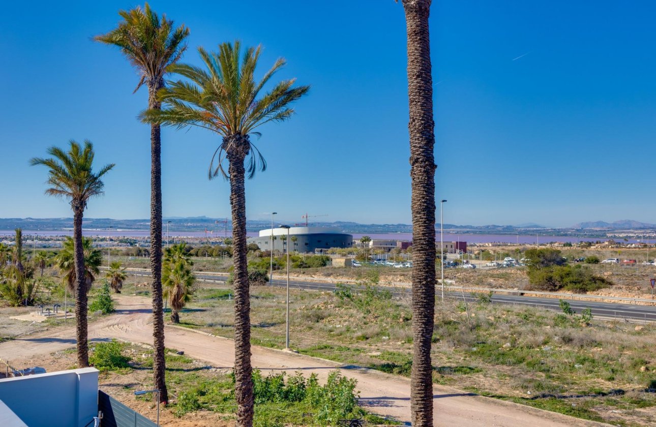 Obra nueva - Villa - Torrevieja - Sector 25