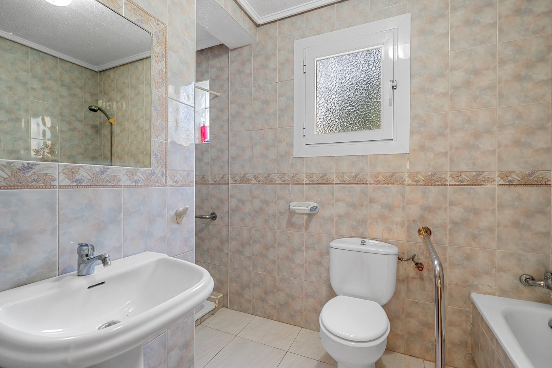 Перепродажа - Villa - Benferri