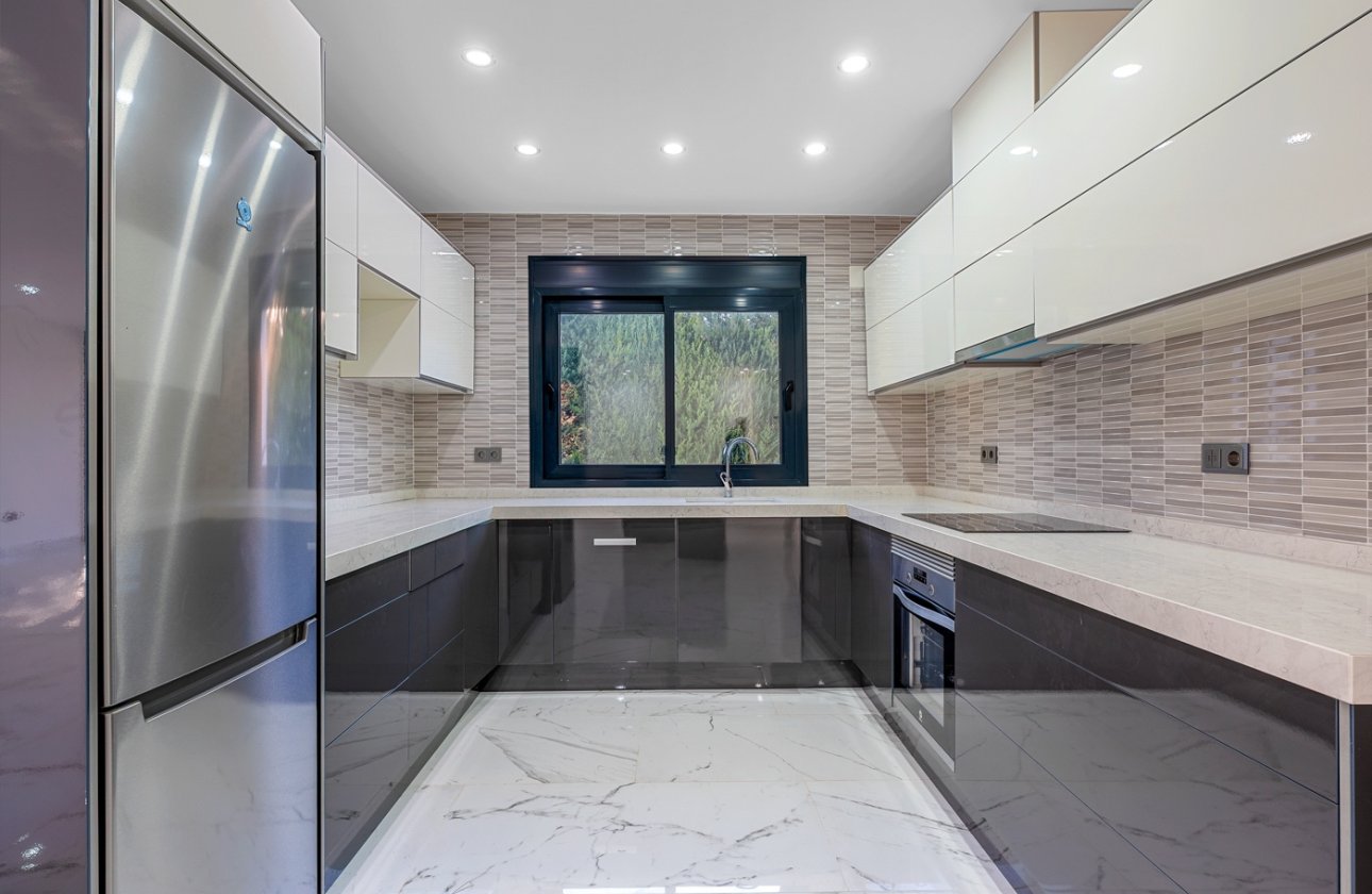 Перепродажа - Villa - Campoamor