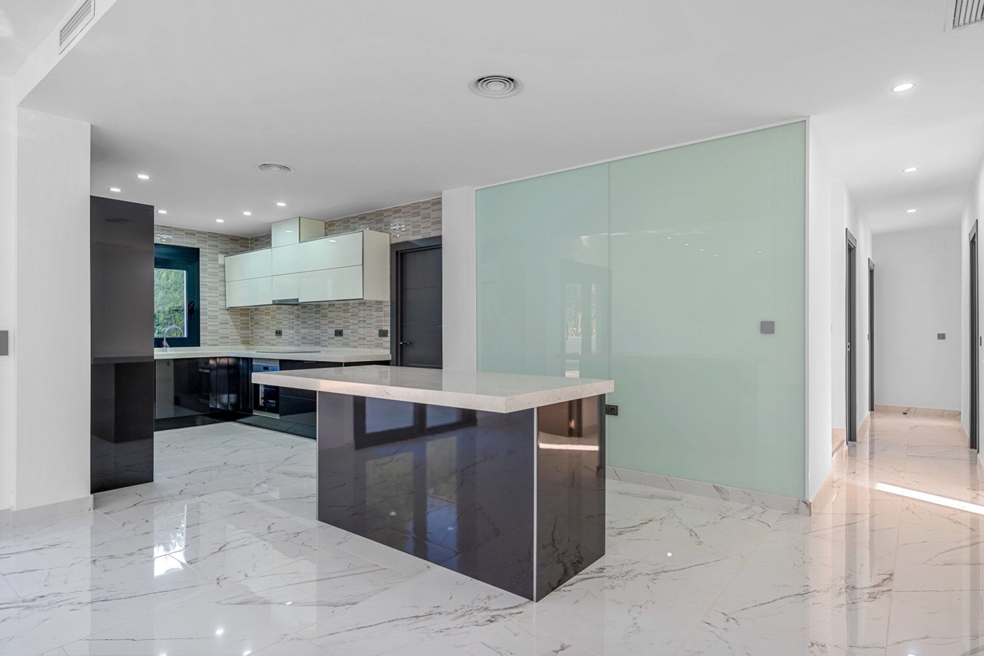 Перепродажа - Villa - Campoamor