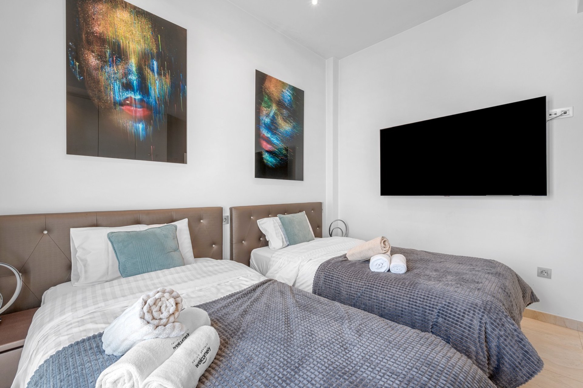 Перепродажа - Villa - Orihuela Costa - Villamartín