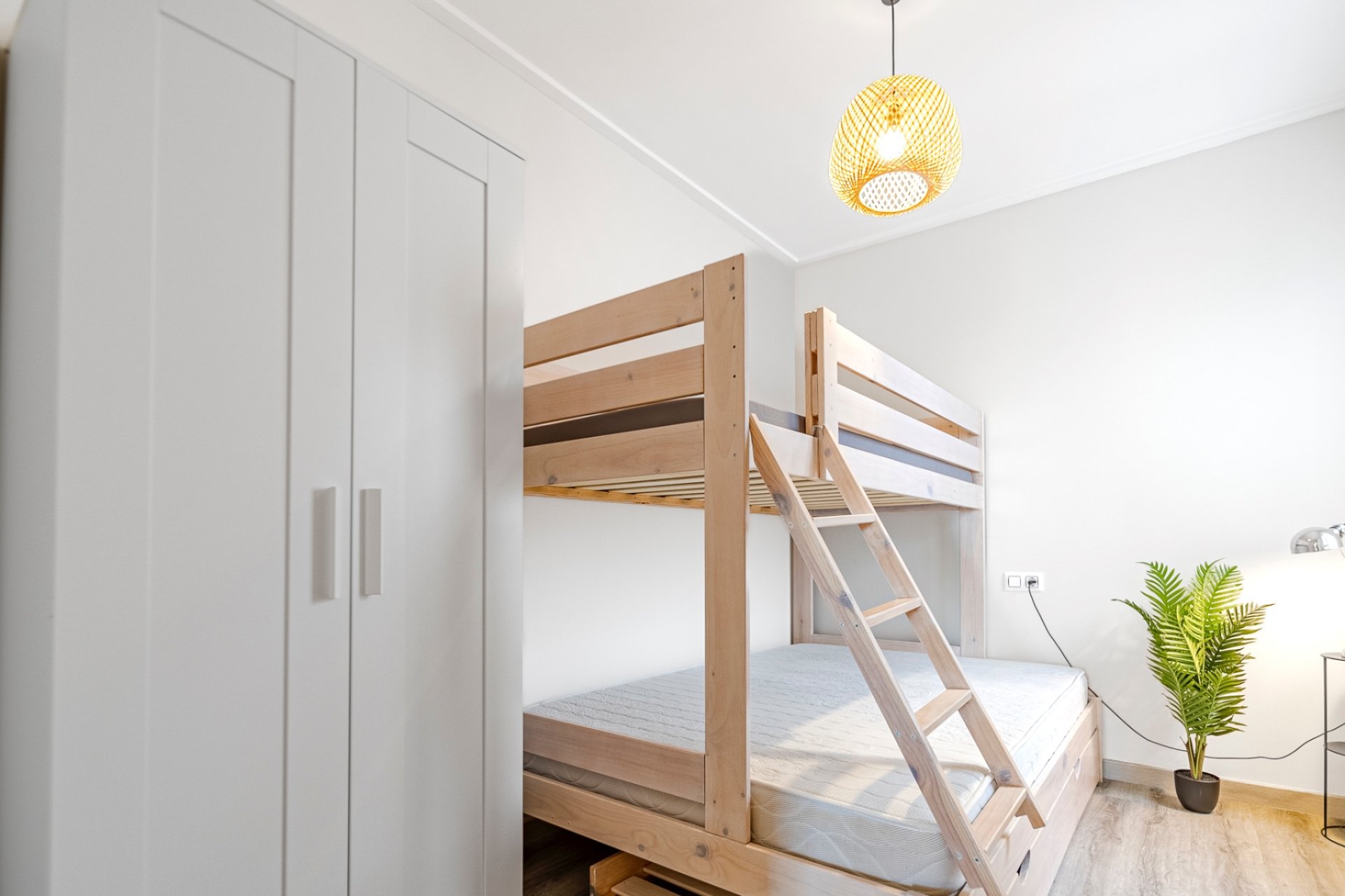 Перепродажа - Вилла / Полуотдельная - Torrevieja - Los Balcones