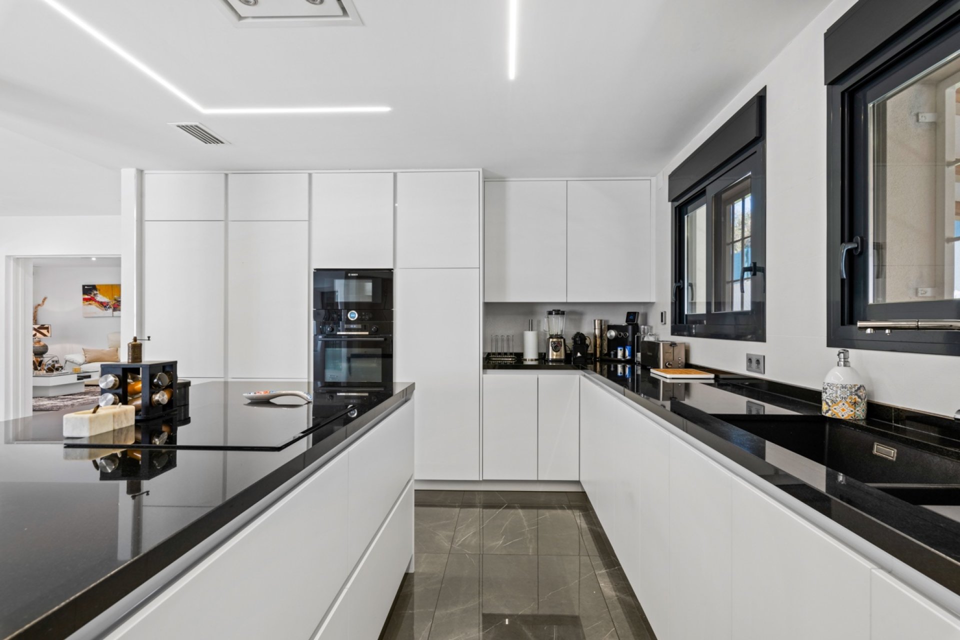 Перепродажа - Villa - San Juan Alicante - Frank Espinós