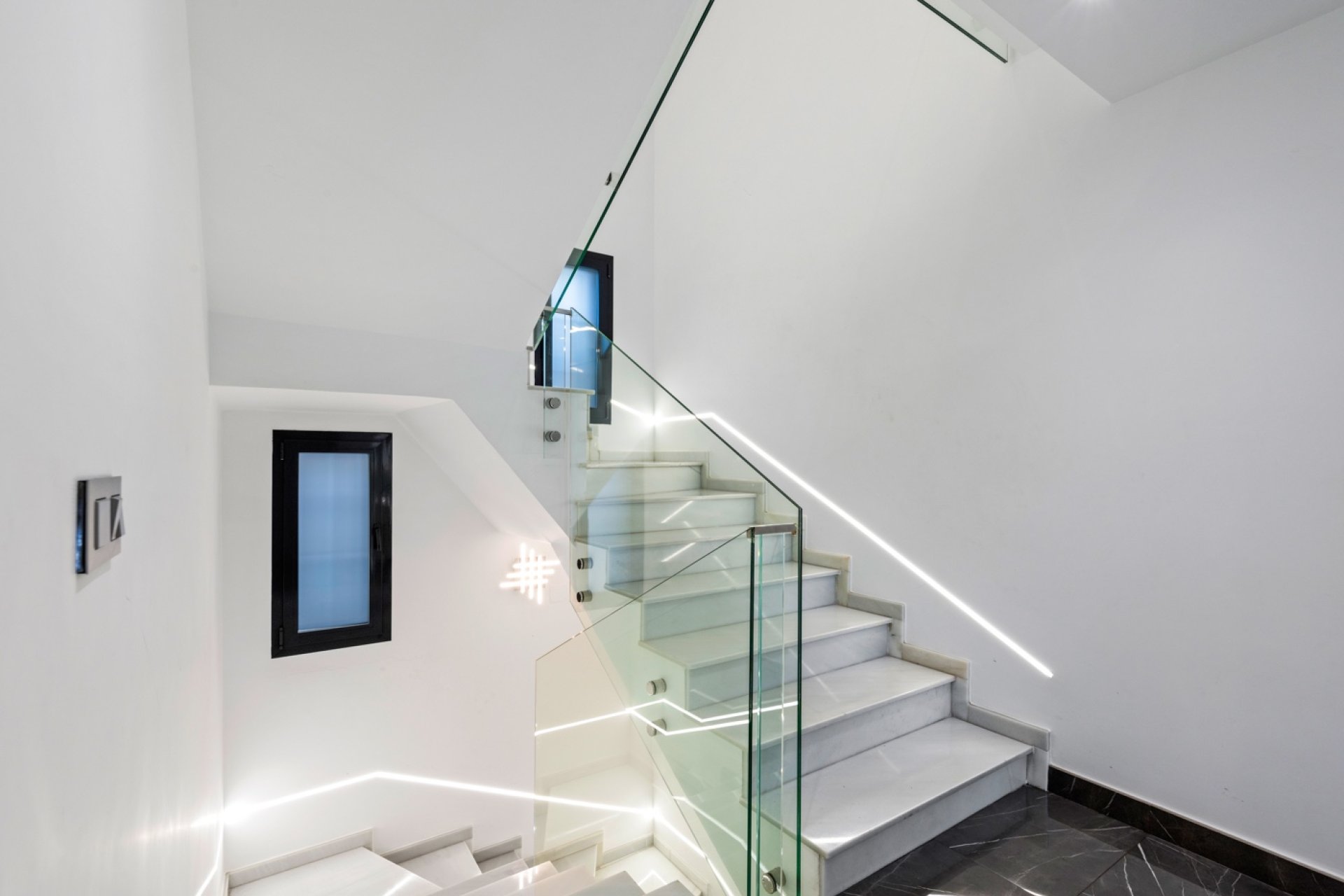 Перепродажа - Villa - San Juan Alicante - Frank Espinós