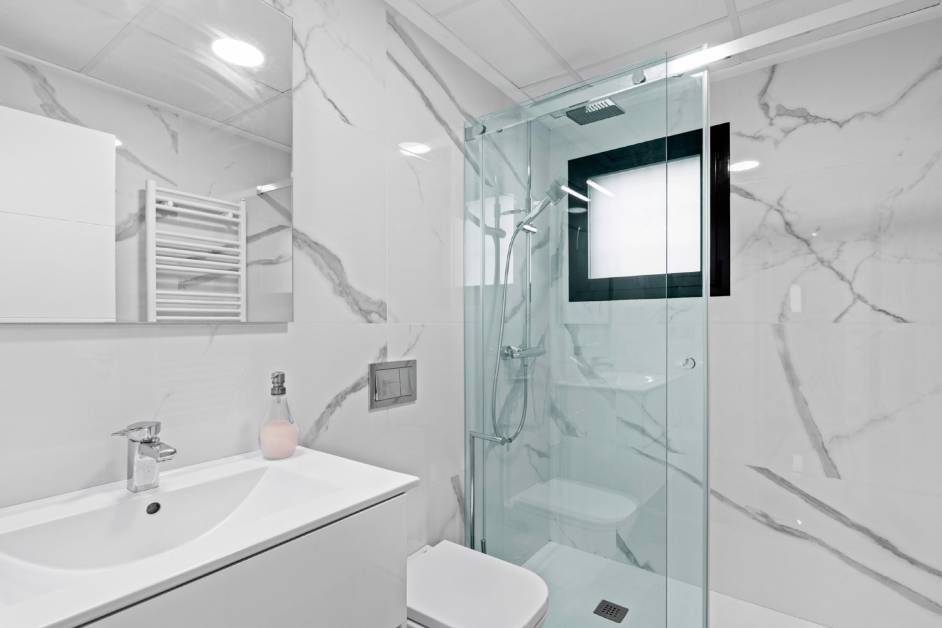 Перепродажа - Villa - San Juan Alicante - Frank Espinós