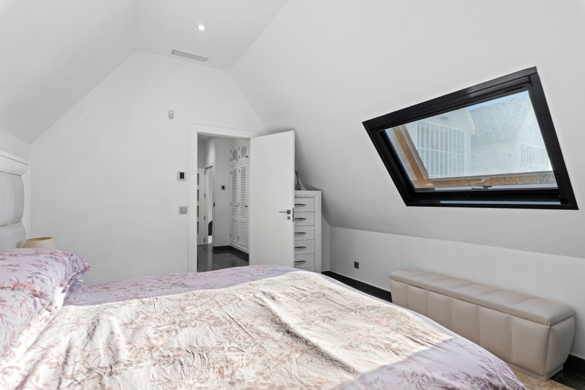 Перепродажа - Villa - San Juan Alicante - Frank Espinós