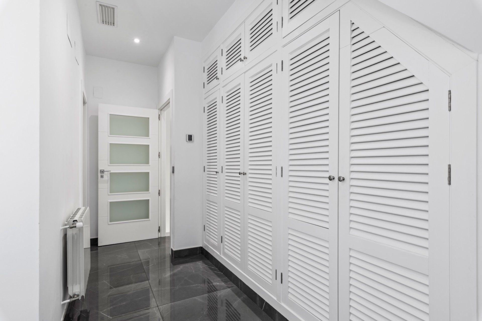 Перепродажа - Villa - San Juan Alicante - Frank Espinós