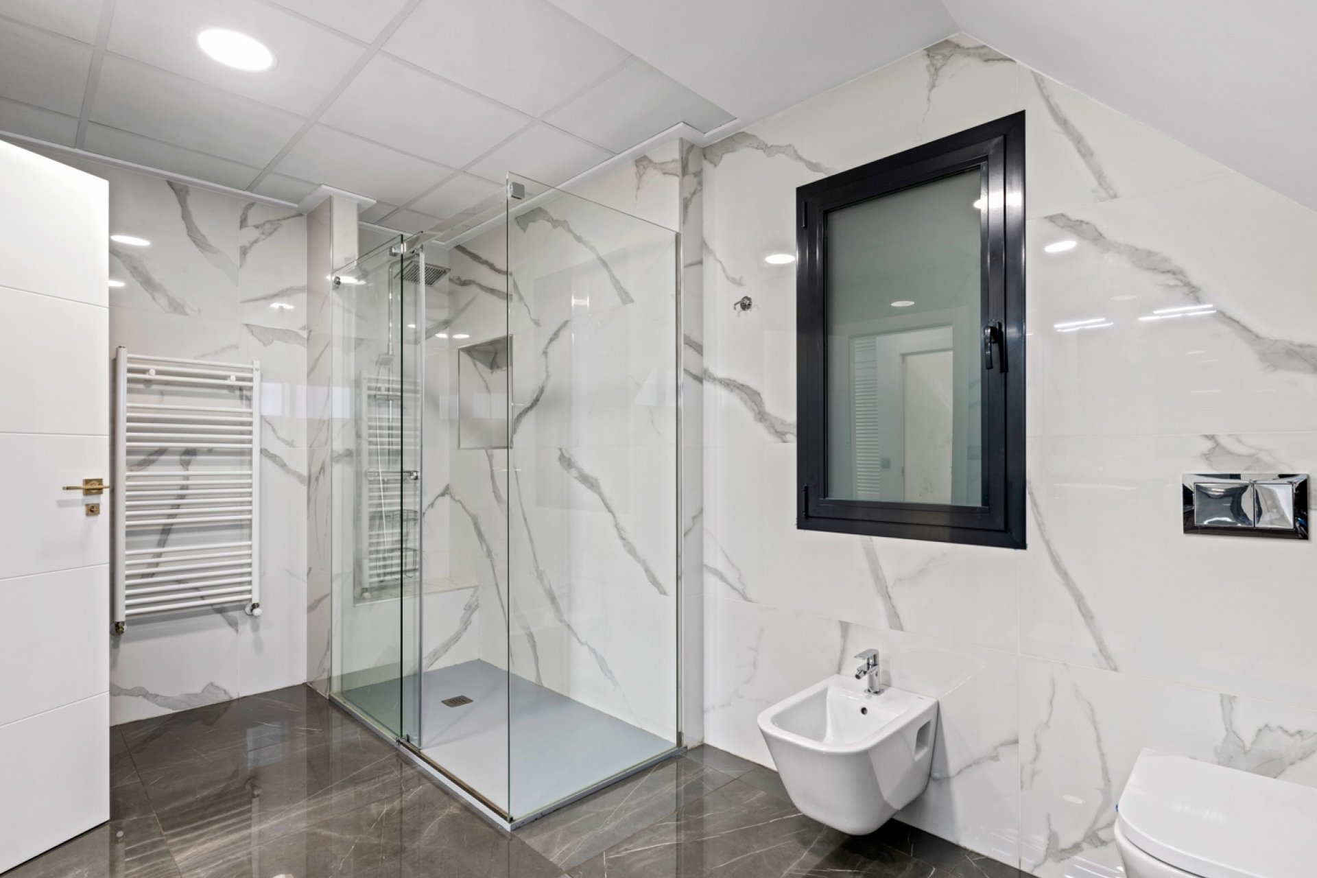 Перепродажа - Villa - San Juan Alicante - Frank Espinós