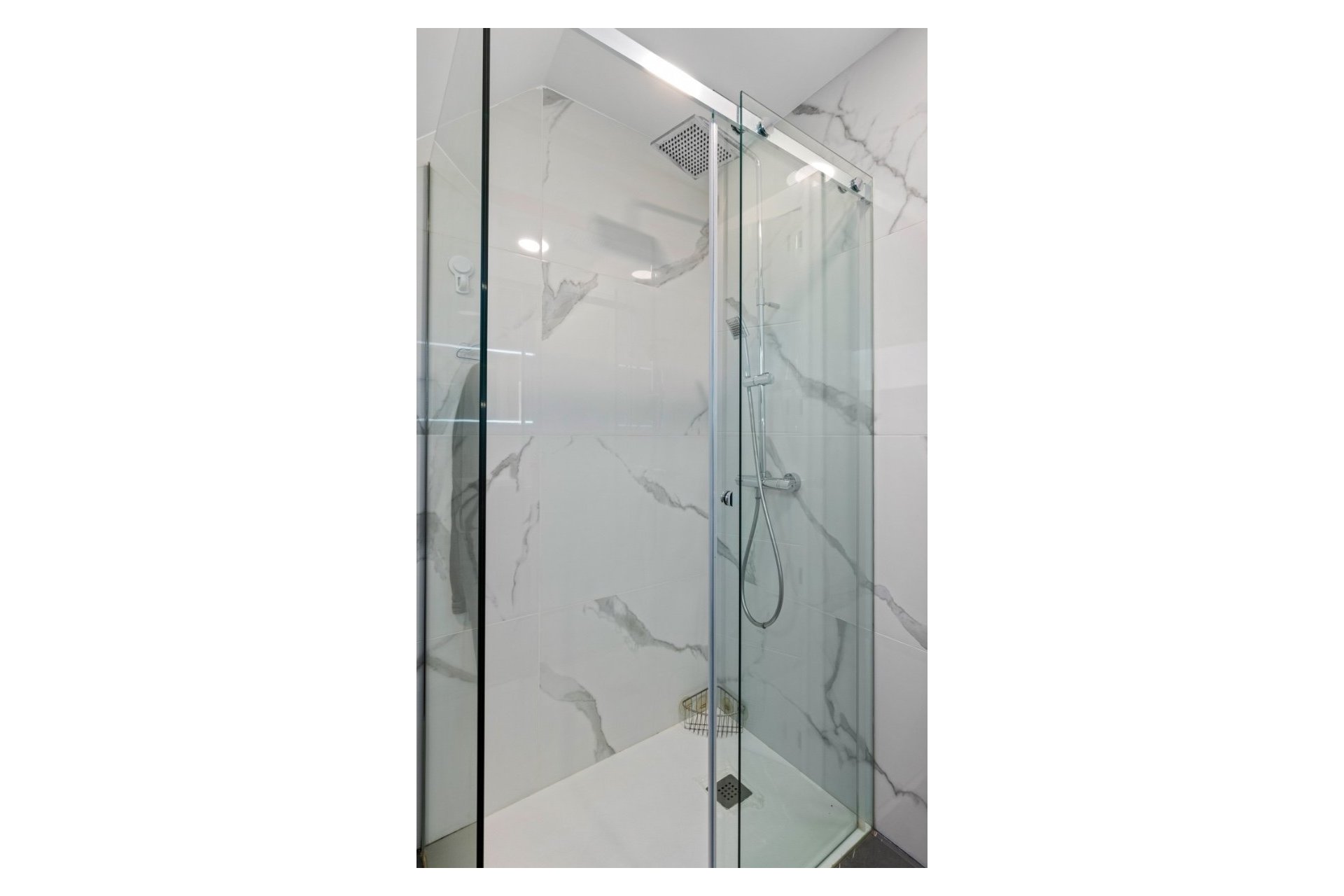 Перепродажа - Villa - San Juan Alicante - Frank Espinós