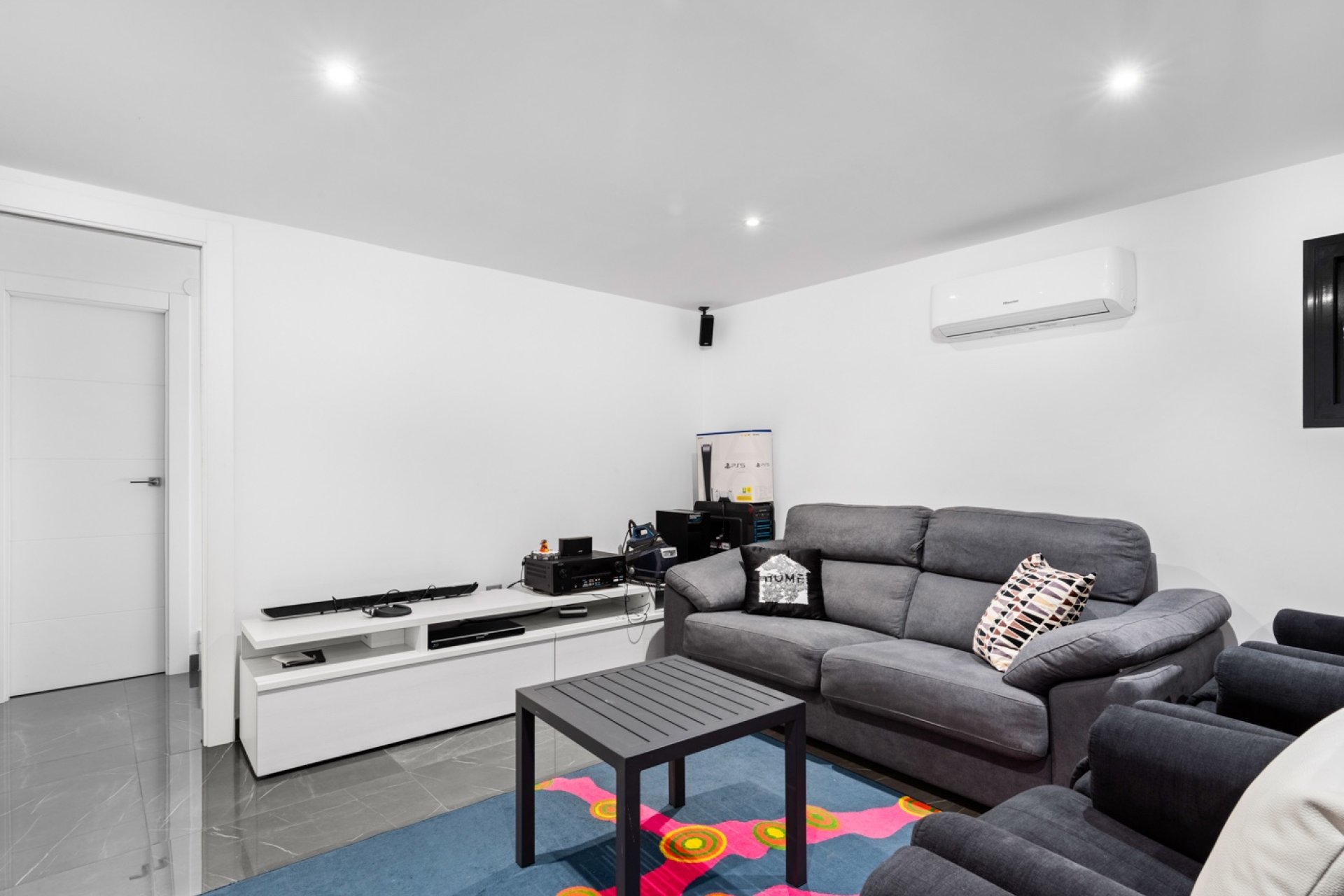 Перепродажа - Villa - San Juan Alicante - Frank Espinós