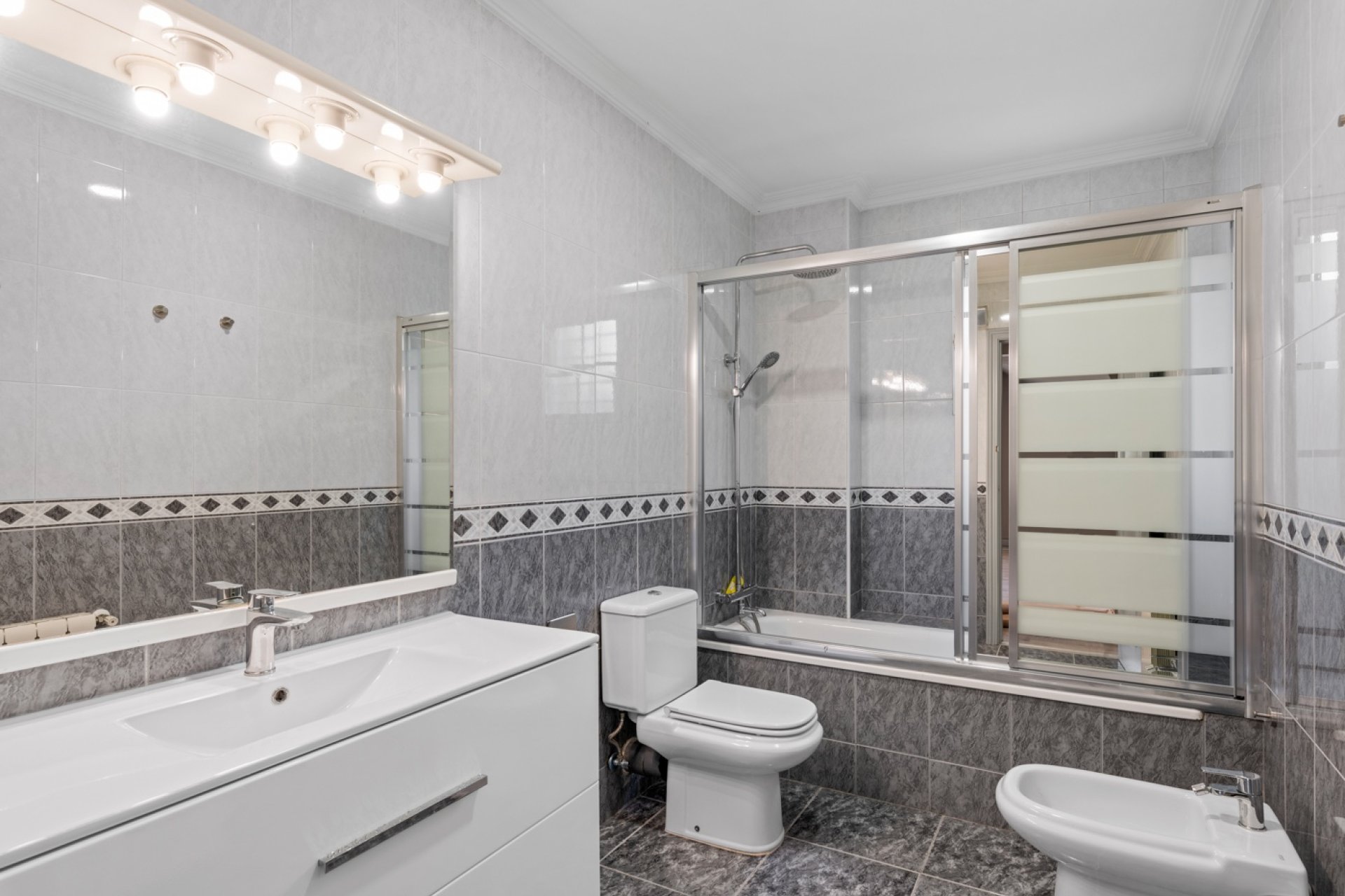 Перепродажа - Villa - Torrevieja - Los Balcones