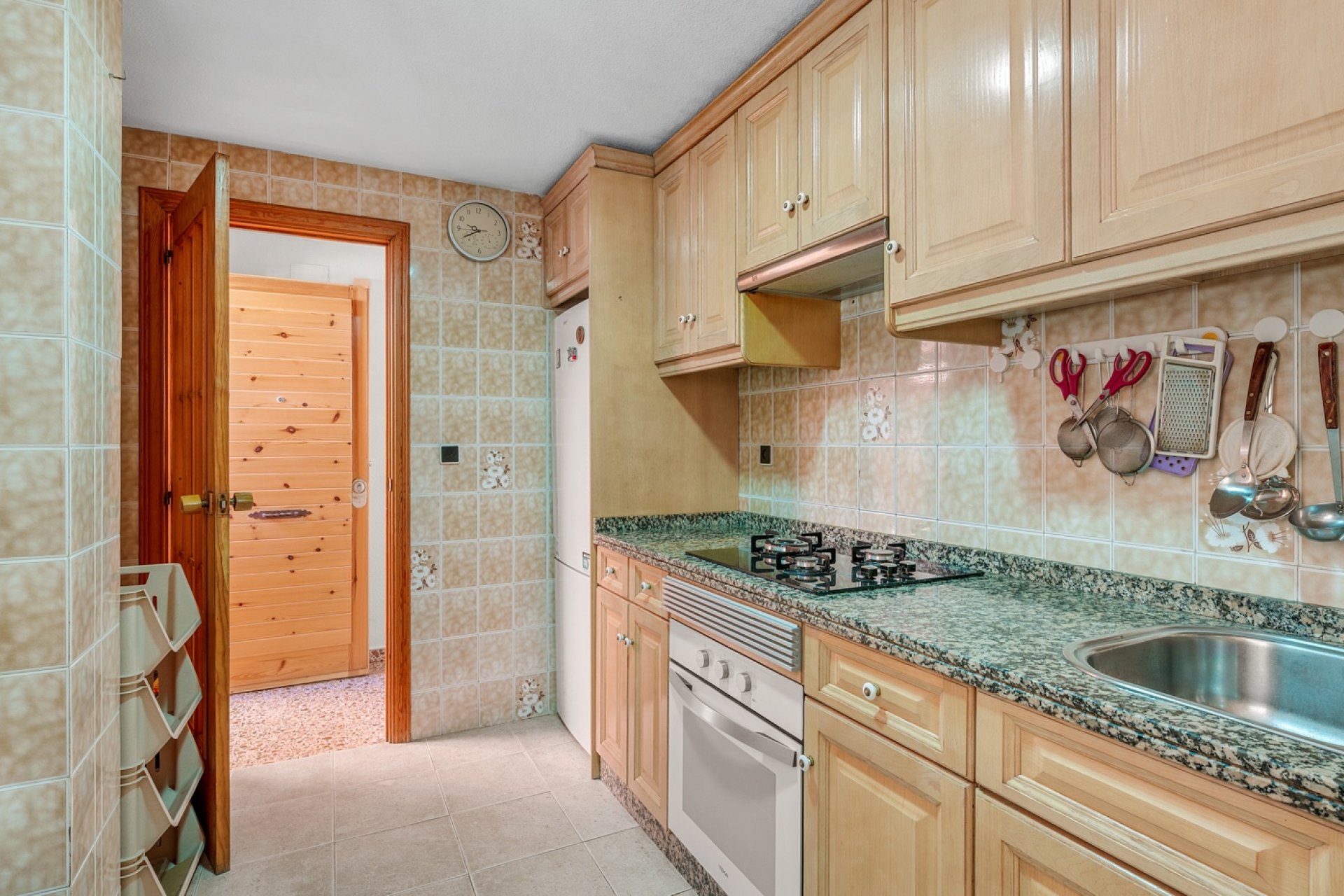 Resale - Apartment  - Arenales del Sol - Segunda linea playa