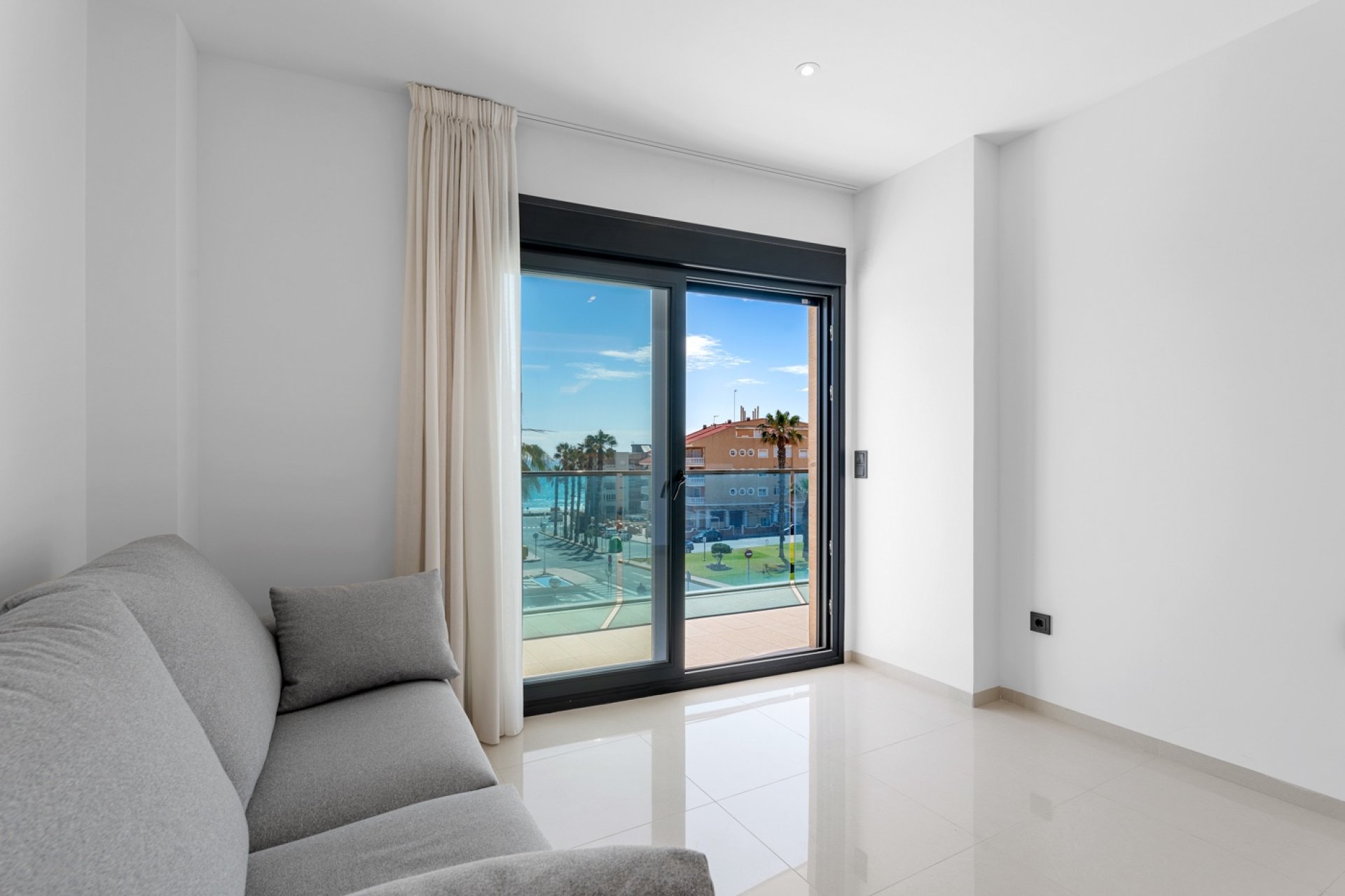 Resale - Apartment  - Guardamar del Segura