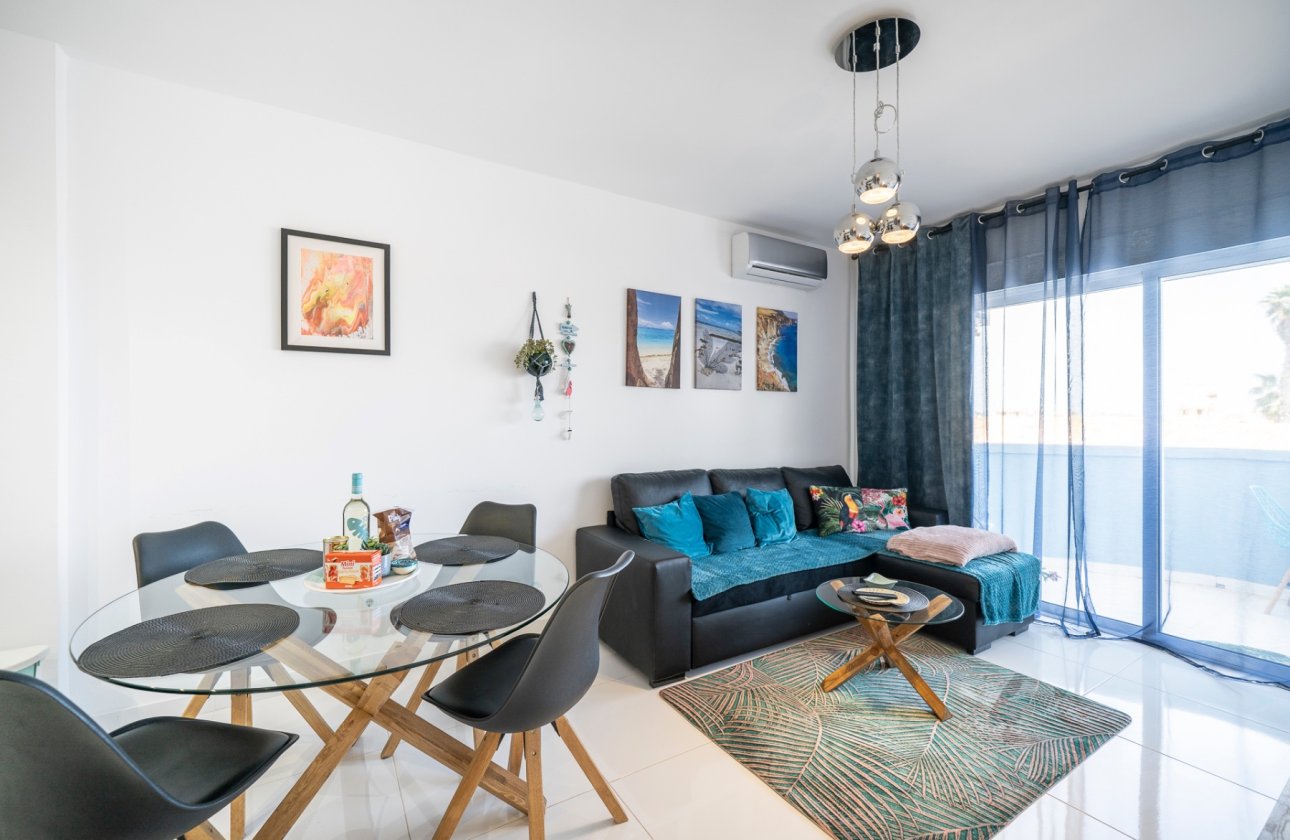 Resale - Apartment  - Orihuela Costa - Cabo Roig