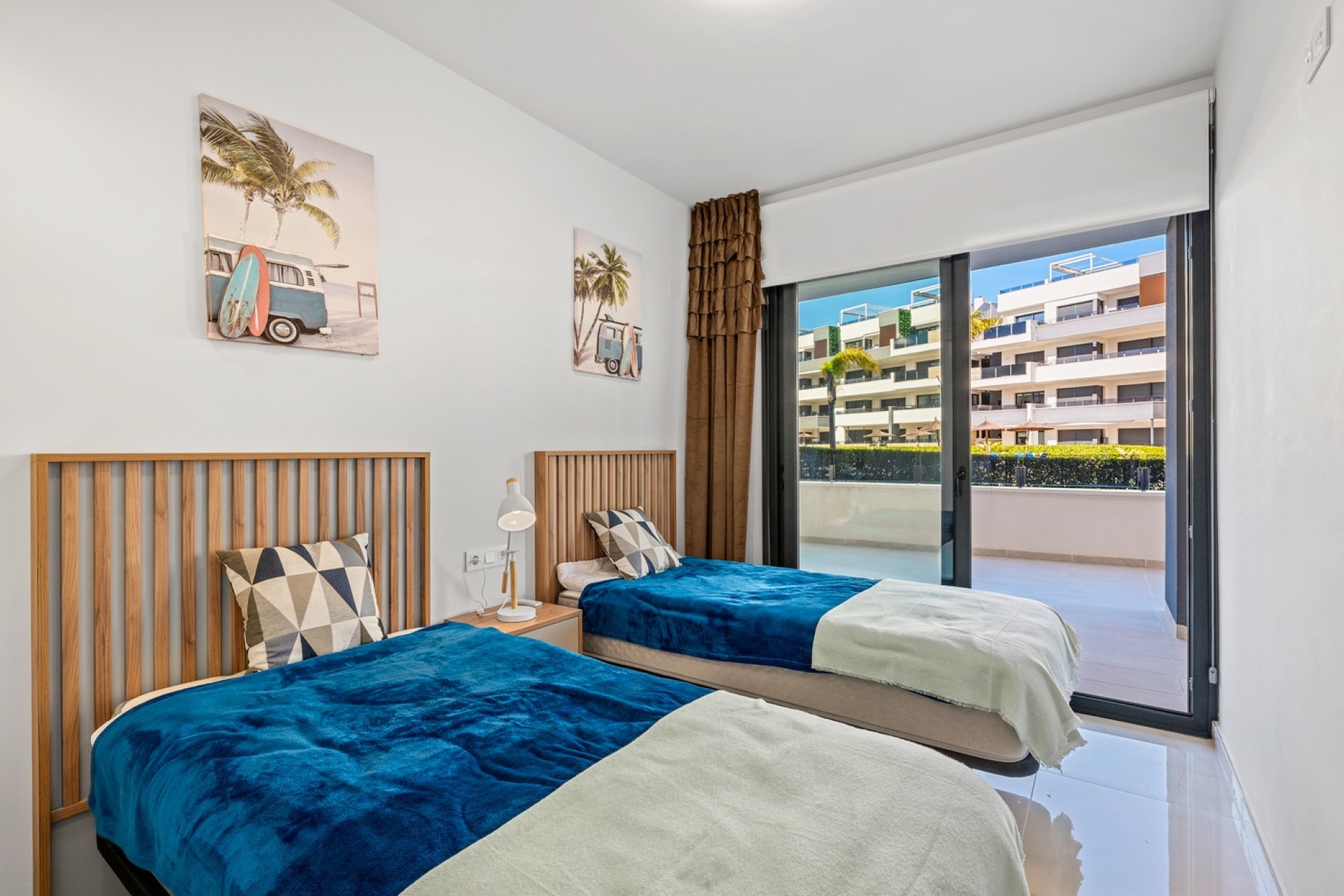 Resale - Apartment  - Orihuela Costa - Playa Flamenca