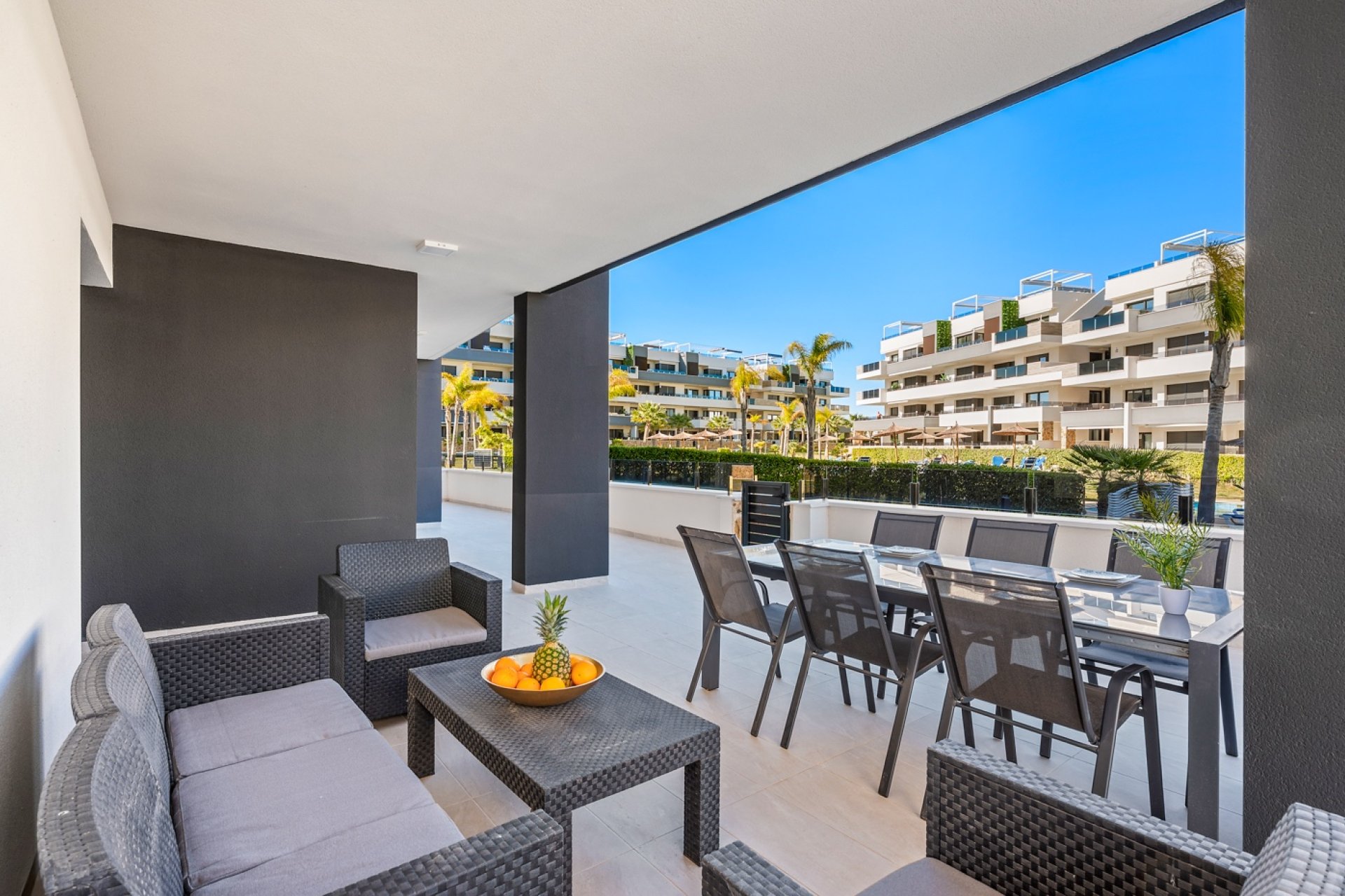Resale - Apartment  - Orihuela Costa - Playa Flamenca