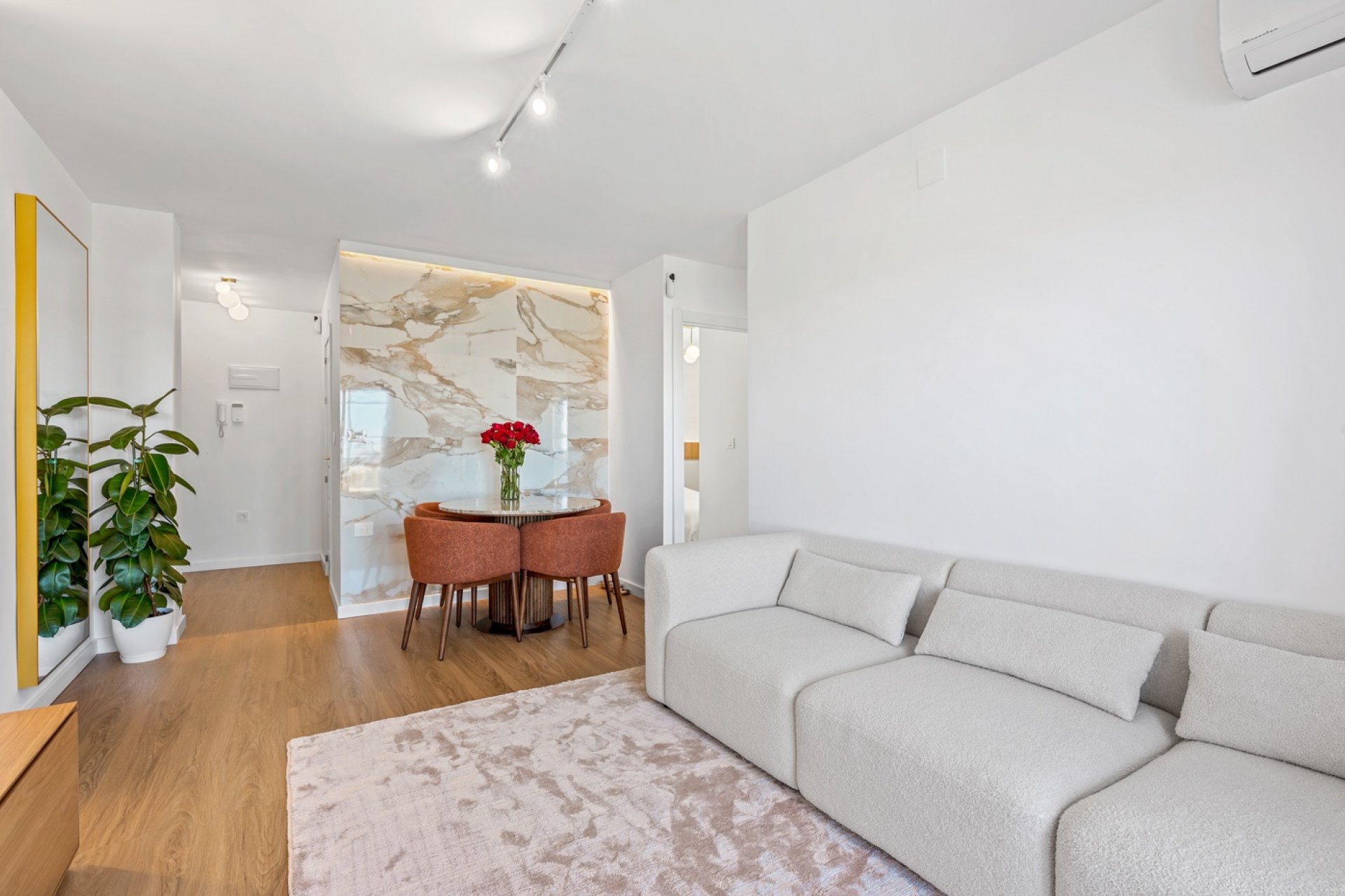 Resale - Apartment  - Orihuela Costa - Punta Prima