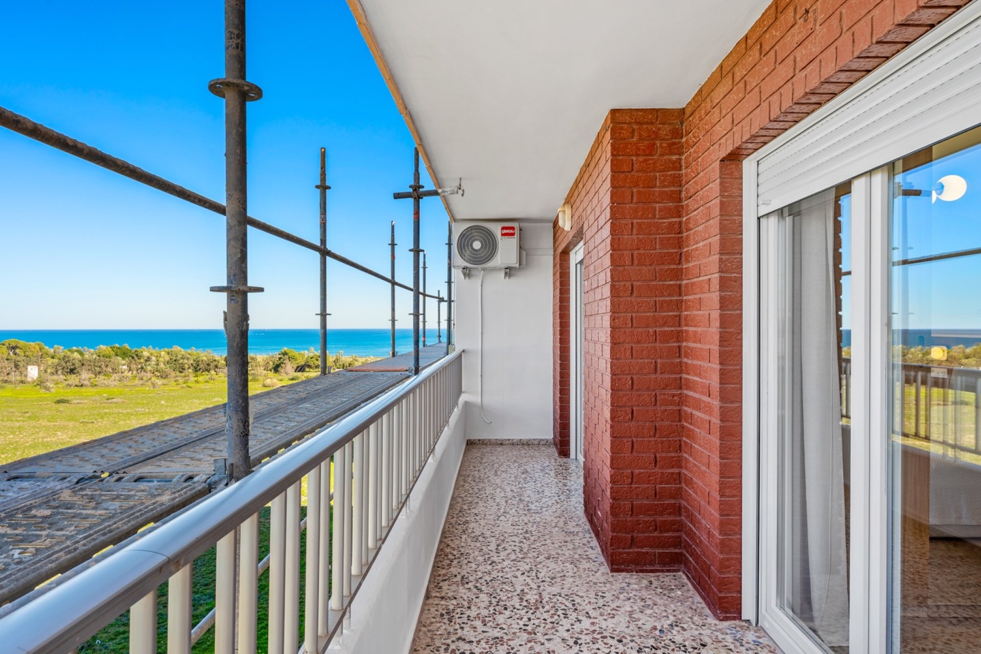 Resale - Apartment  - Orihuela Costa - Punta Prima