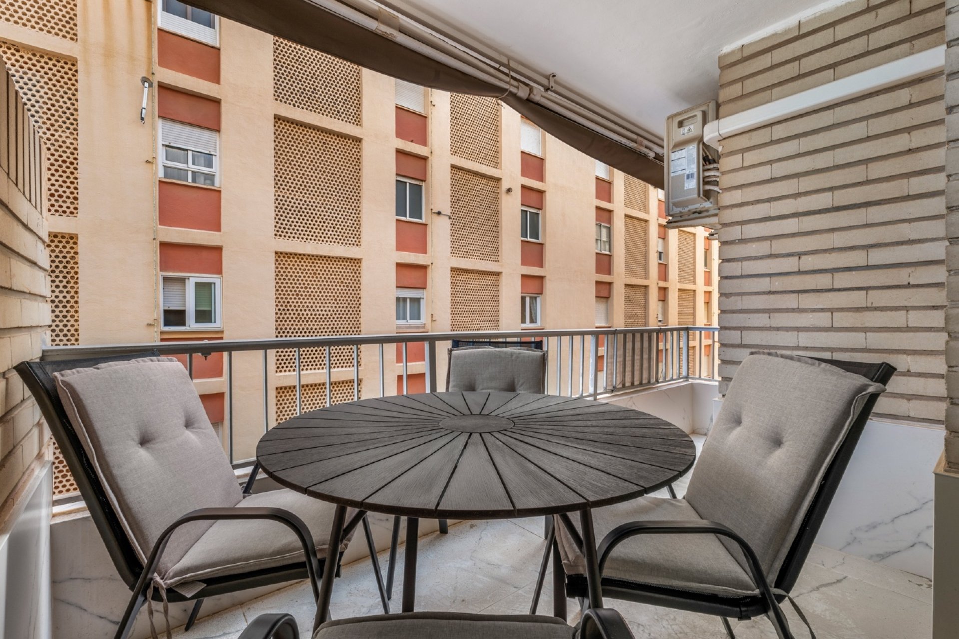 Resale - Apartment  - Torrevieja - Playa de El Cura