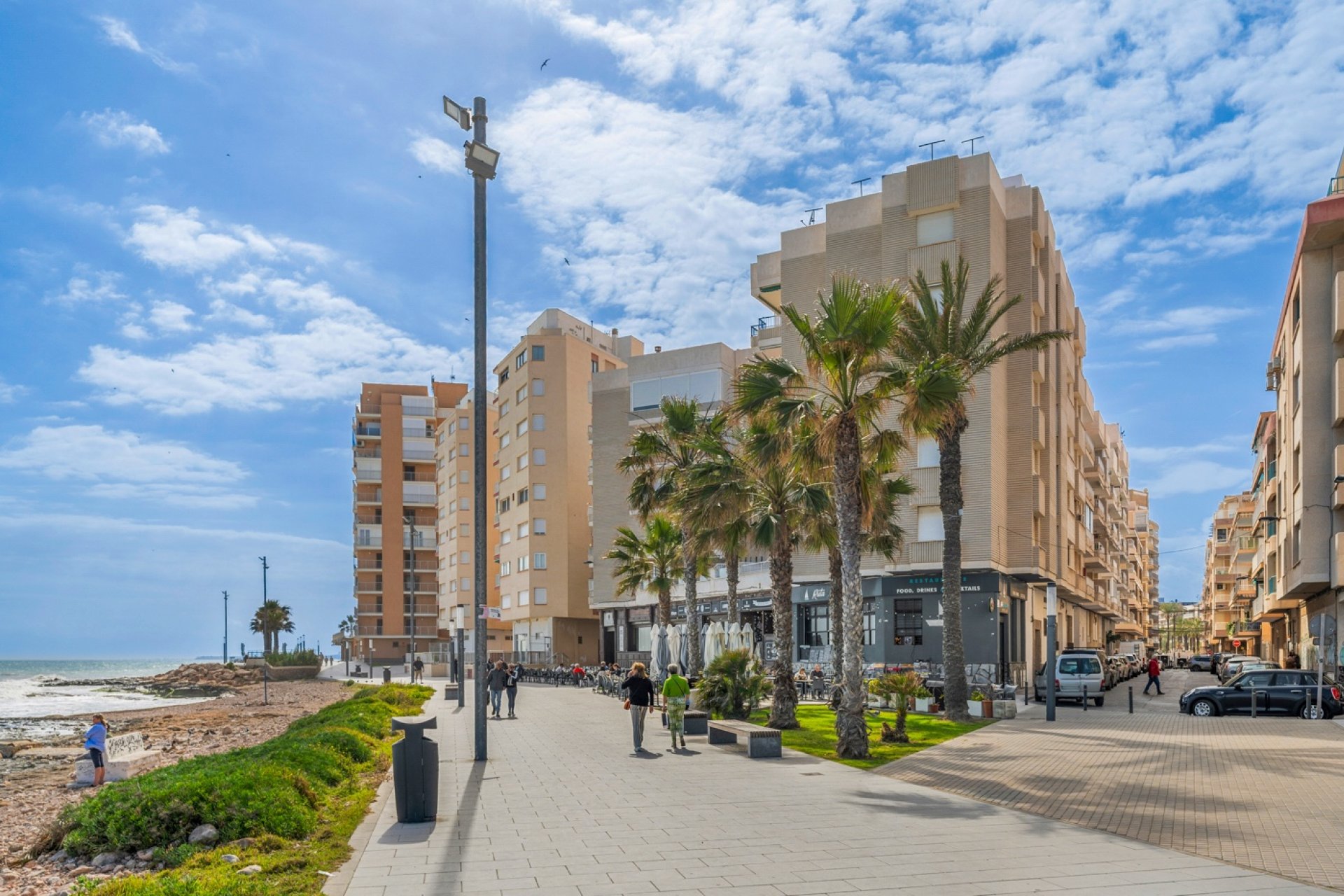 Resale - Apartment  - Torrevieja - Playa de El Cura