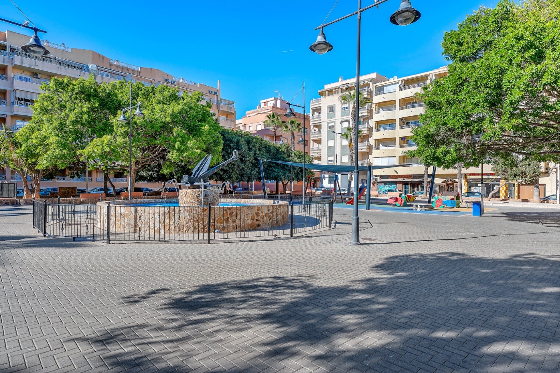 Resale - Apartment  - Torrevieja - Playa del Cura