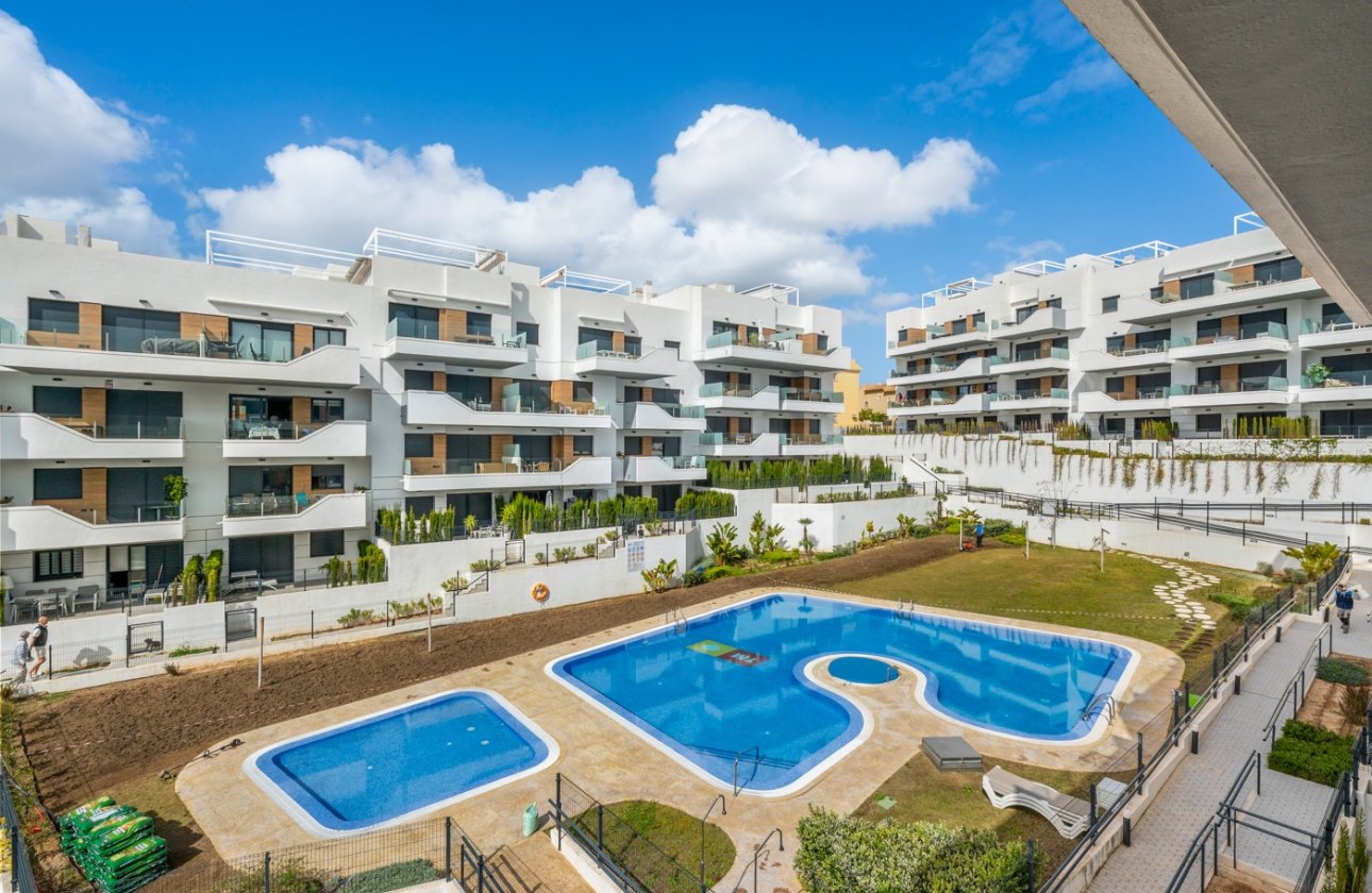Resale - Apartment  - Villamartín
