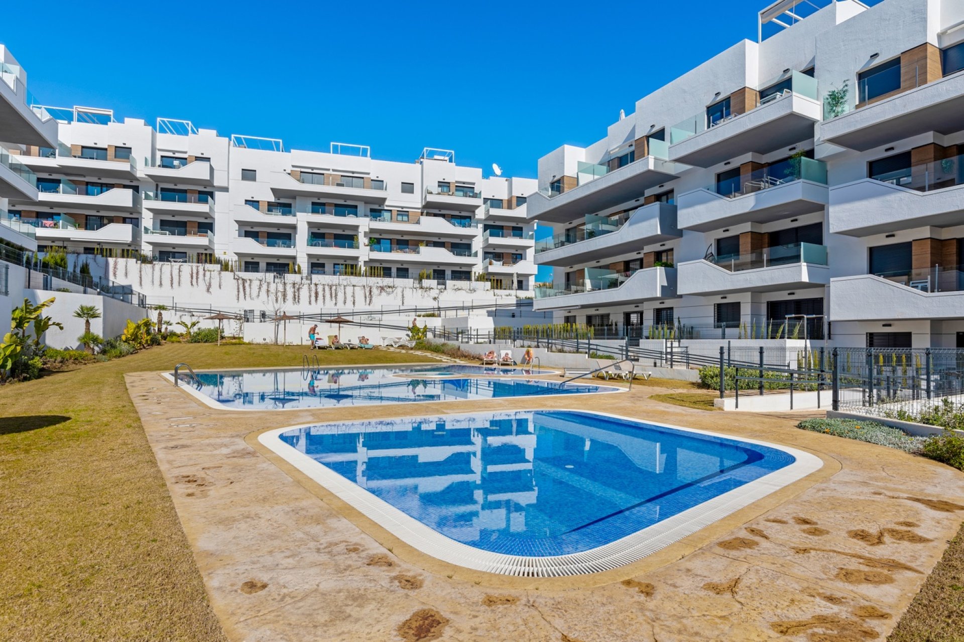 Resale - Apartment  - Villamartín