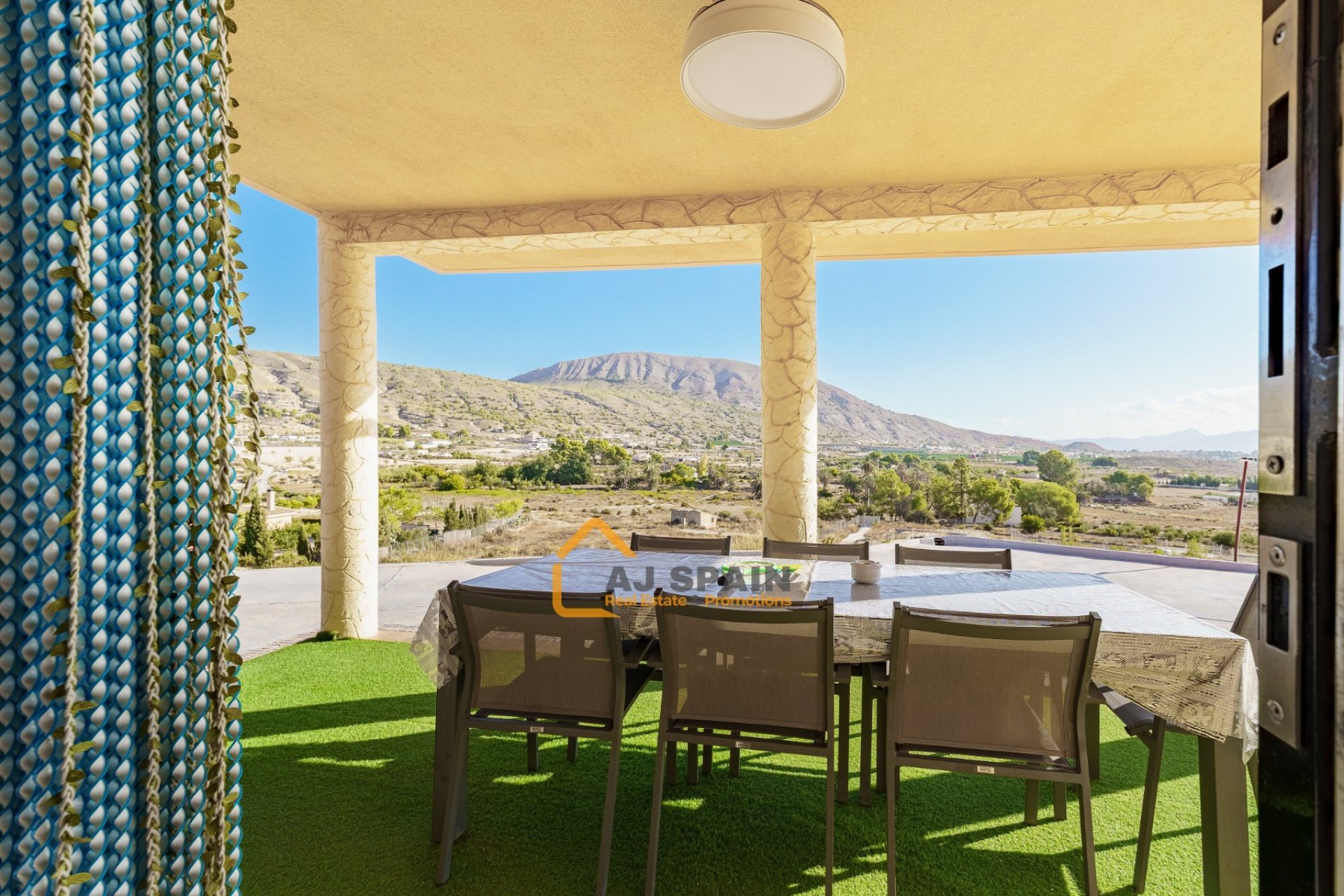 Resale - Country Estate - Fortuna - 